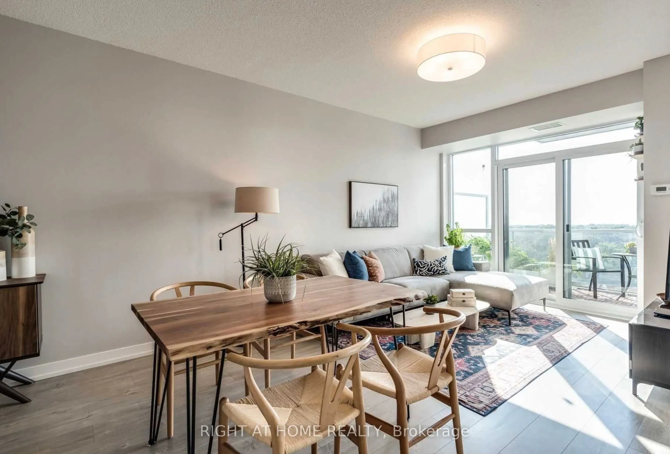 2093 Fairview Street, #1007