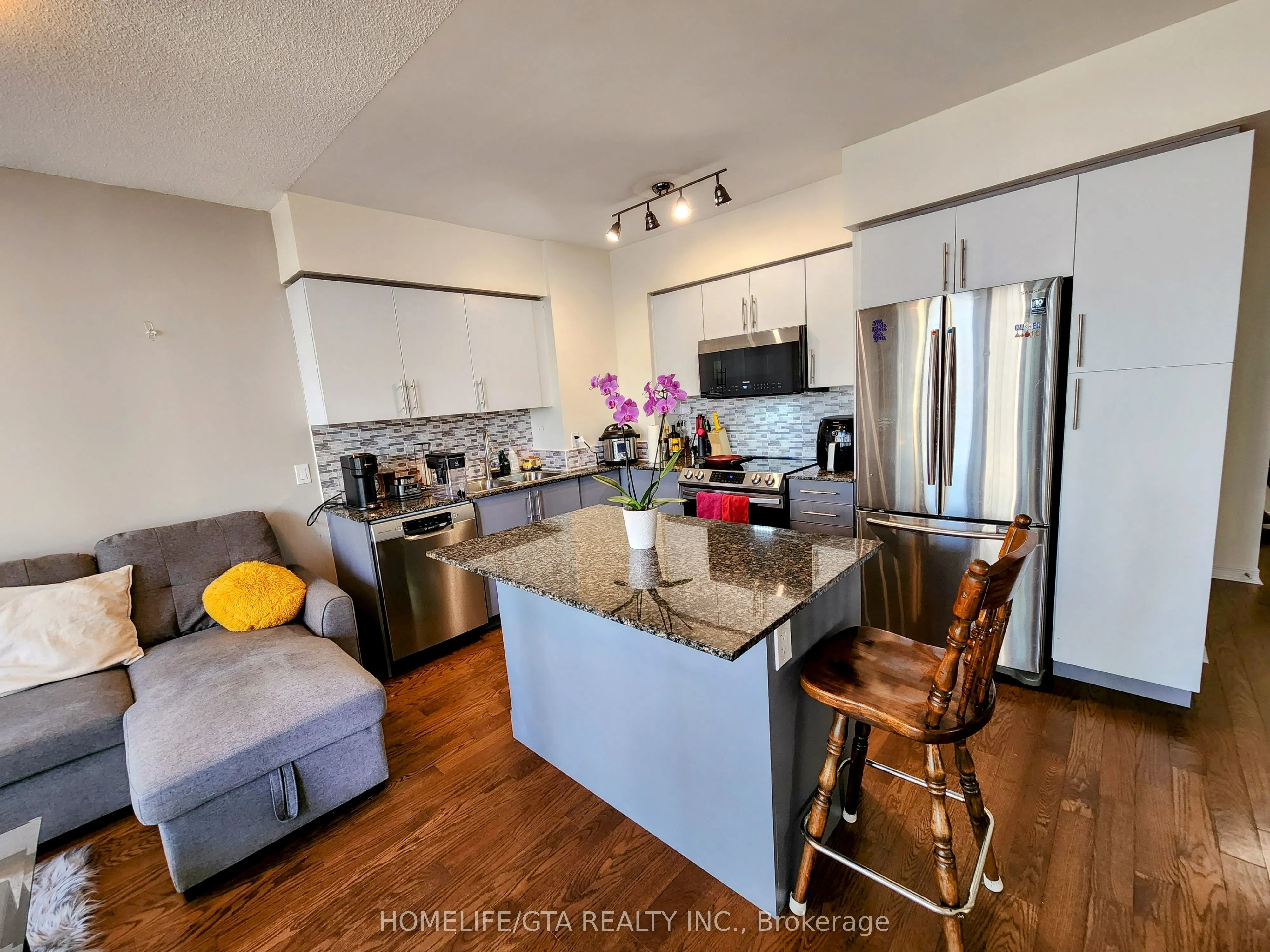 2240 Lake Shore Boulevard W, #1405