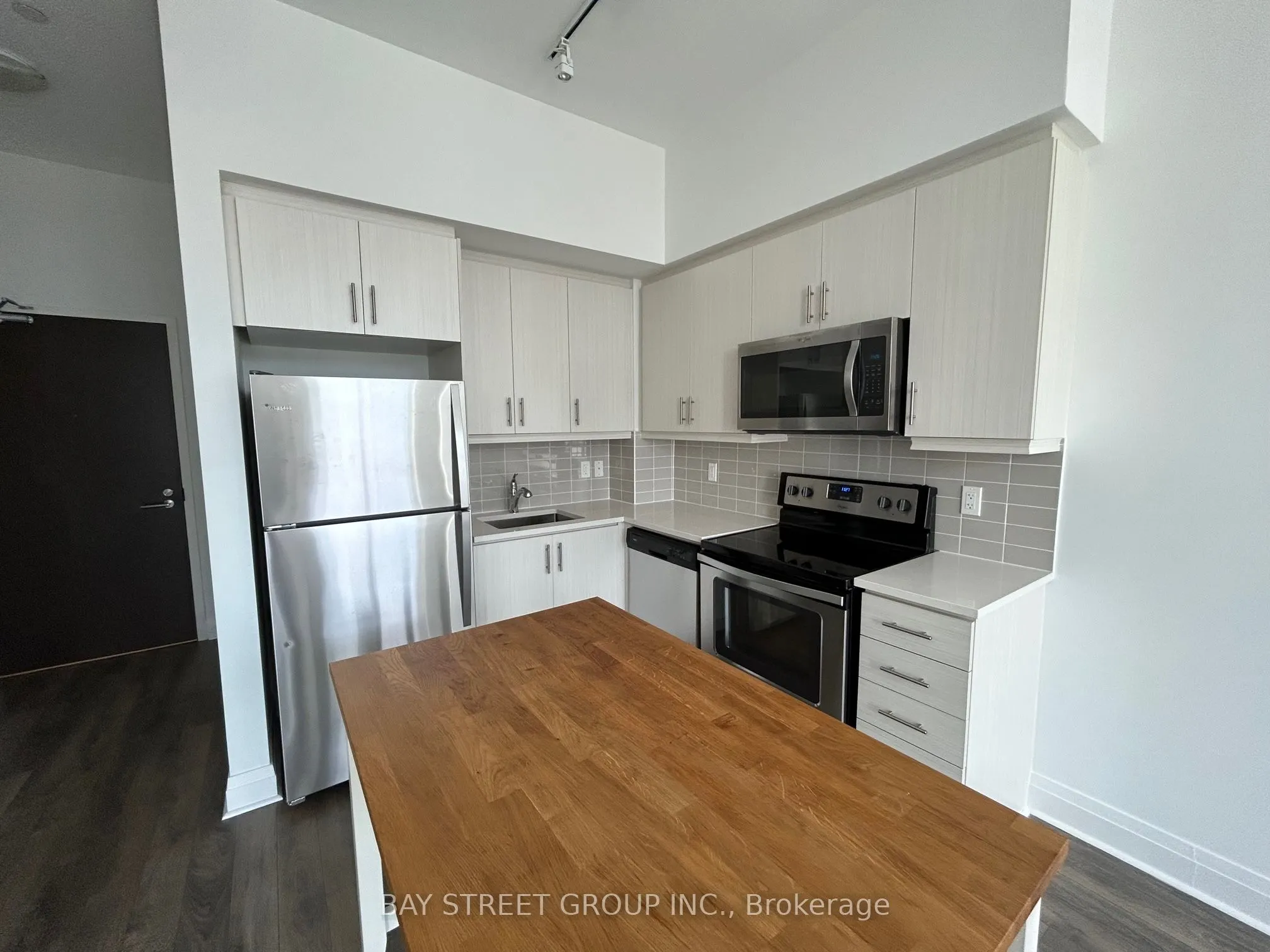 15 Zorra Street, #PH03