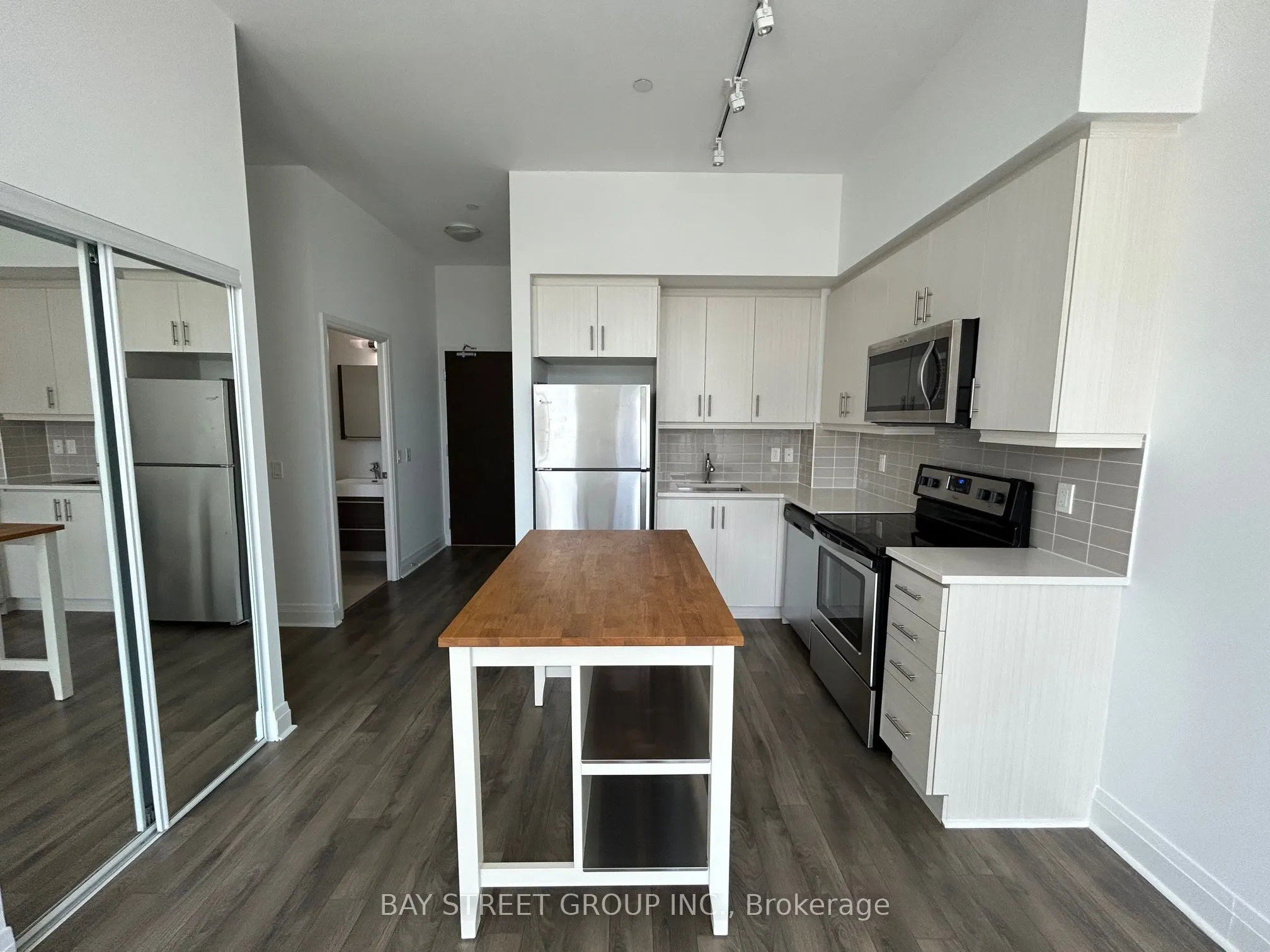 15 Zorra Street, #PH03
