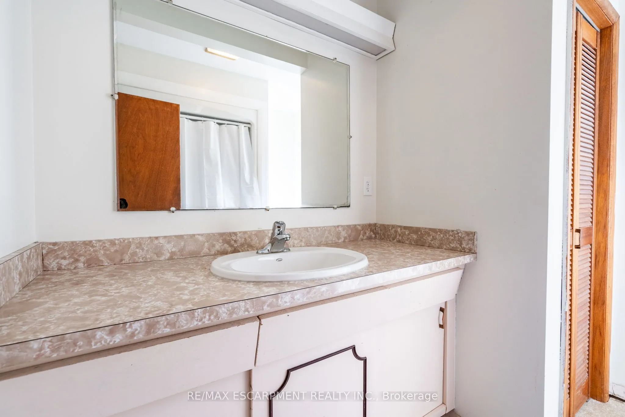 5224 Cedar Springs Road