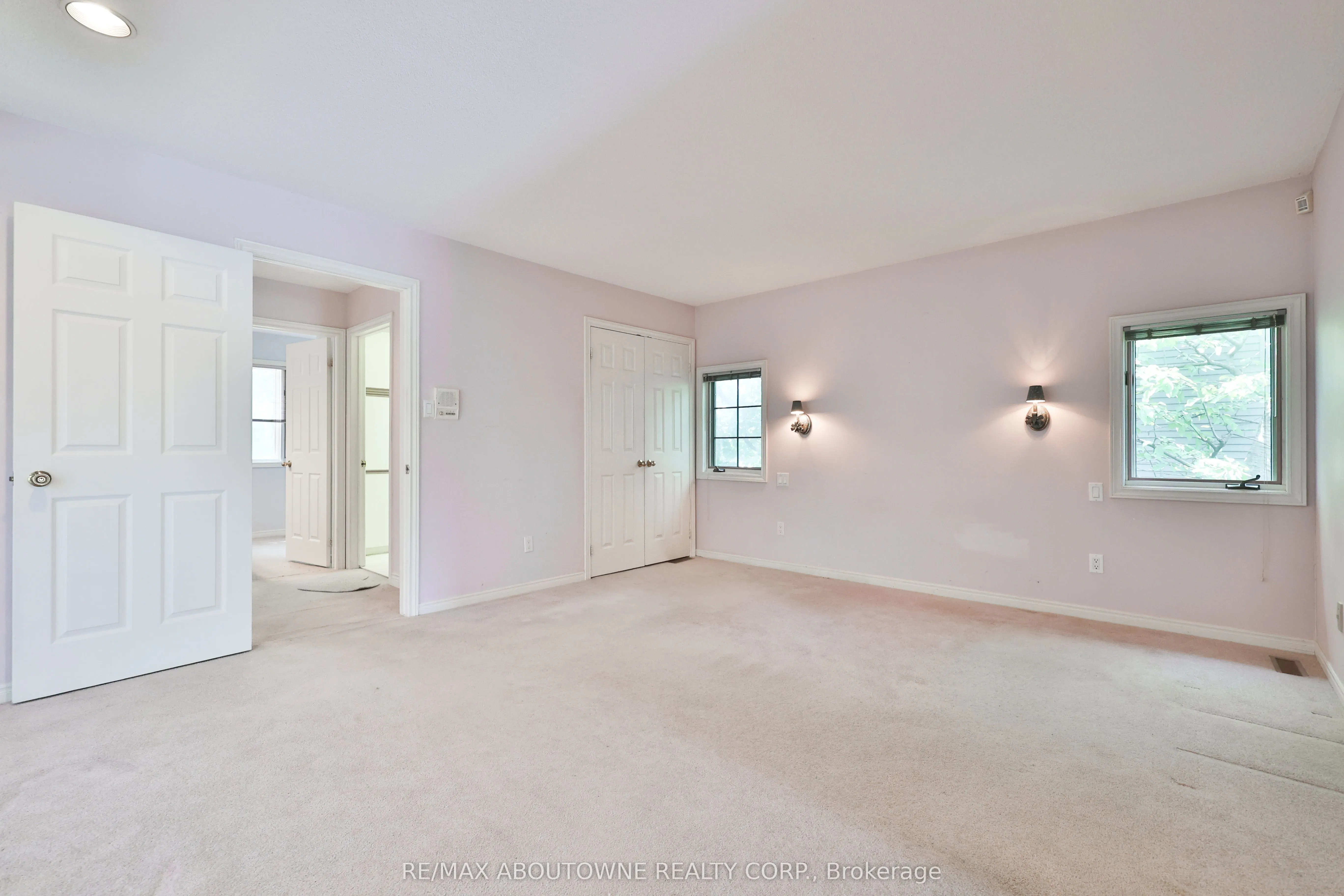78 West River Street
