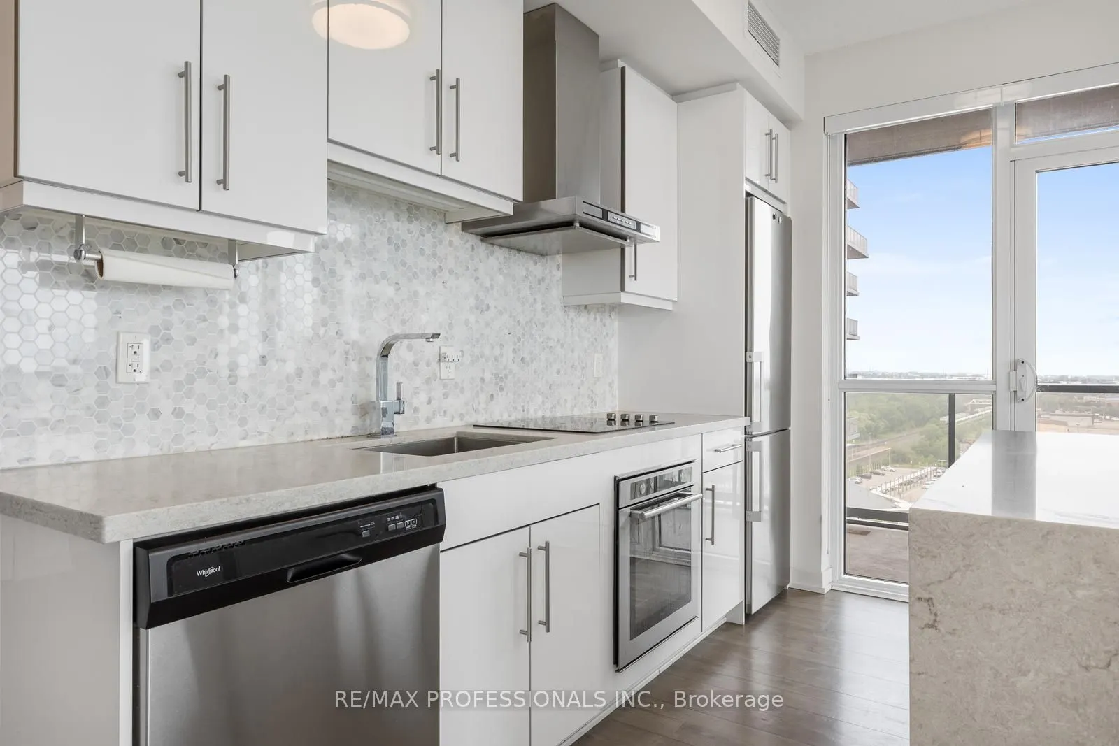 2087 Fairview Street, #1203