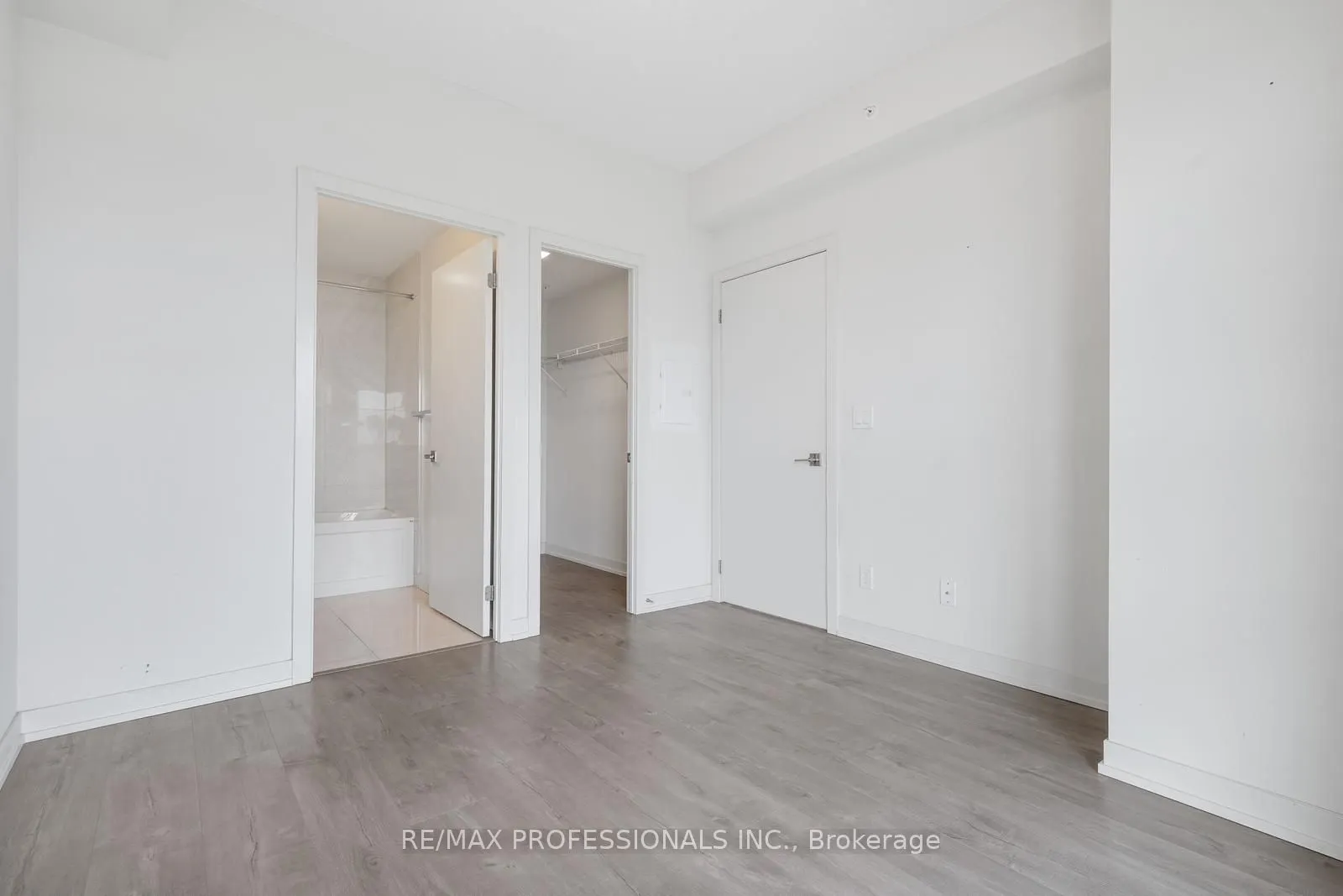 2087 Fairview Street, #1203
