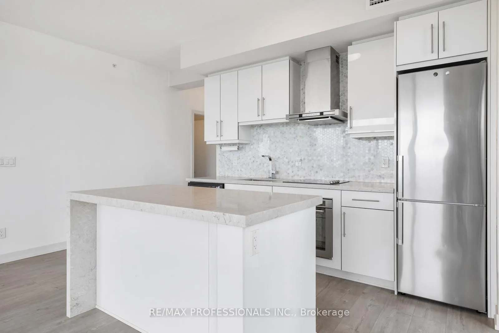 2087 Fairview Street, #1203