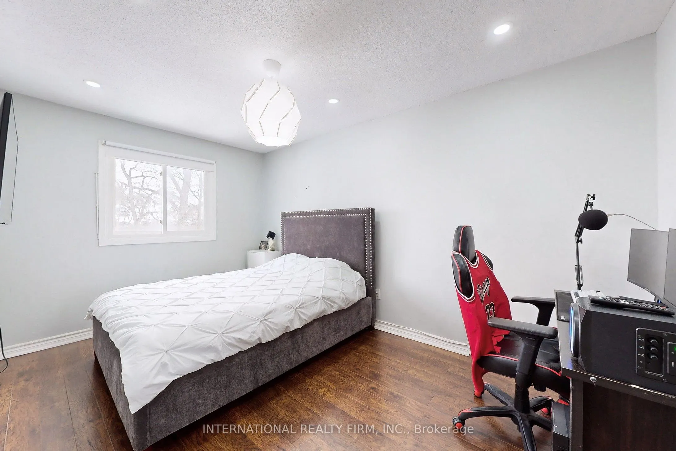 60 Hanson Road, #62
