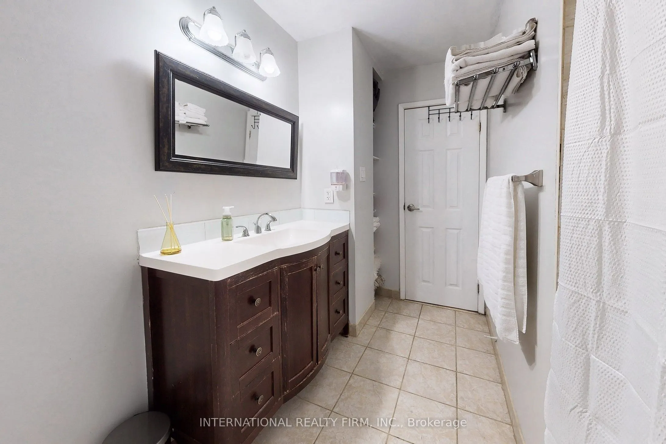 60 Hanson Road, #62