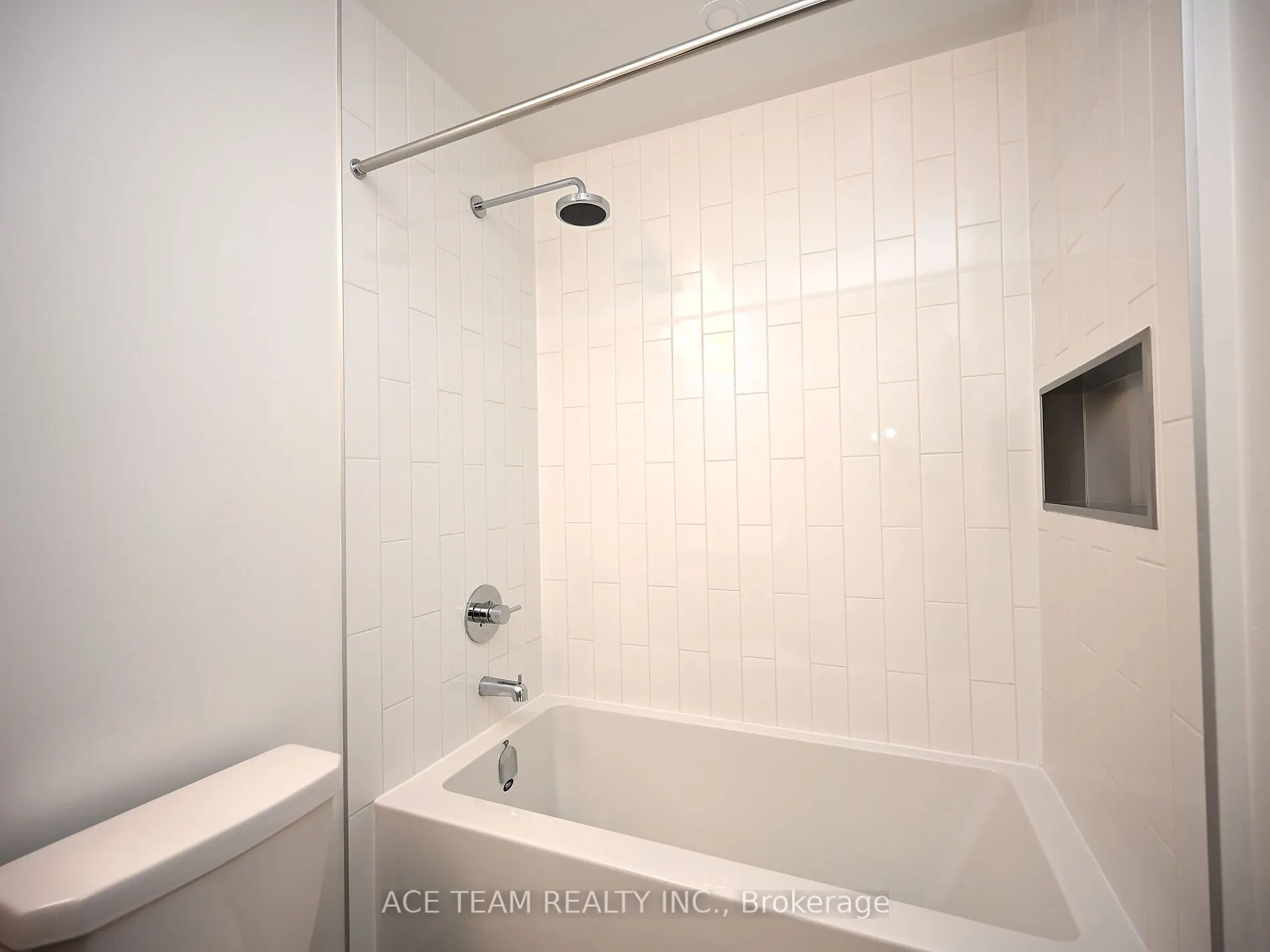 2485 Eglinton Avenue W, #925