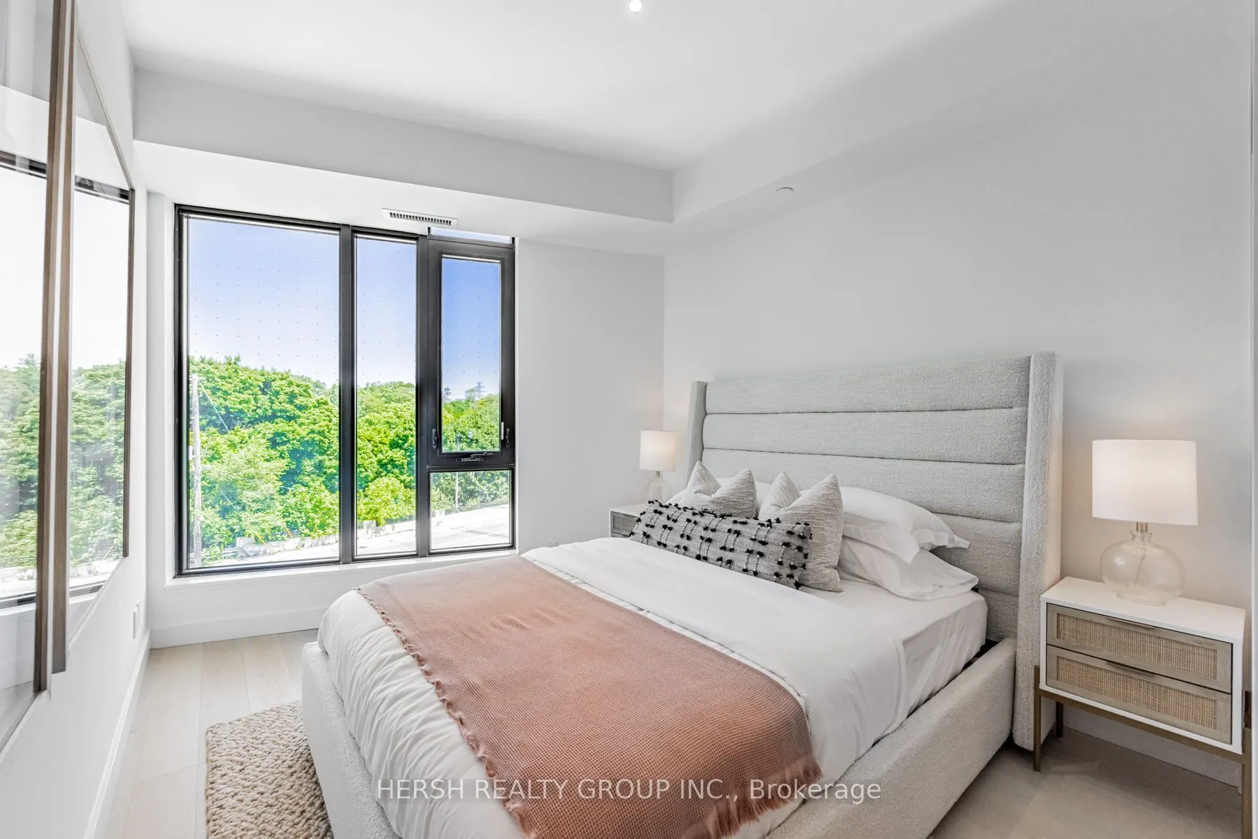 160 Kingsway Crescent, #312