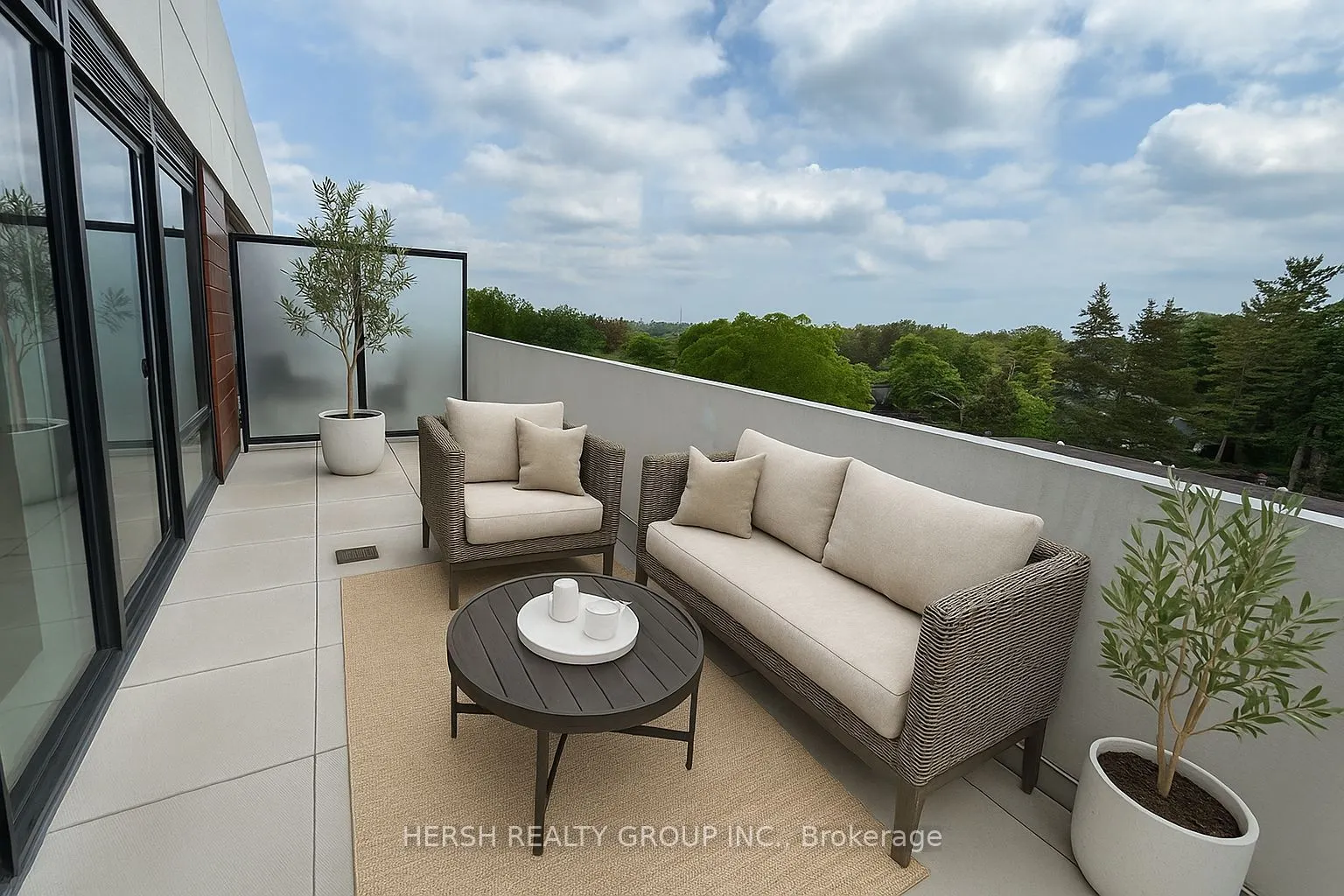 160 Kingsway Crescent, #415