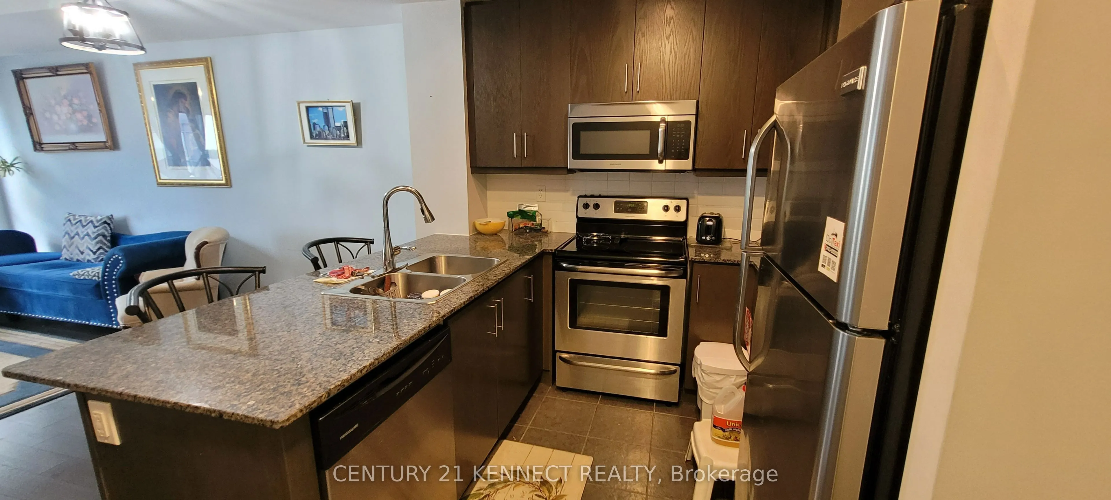 15 James Finlay Way, #1015