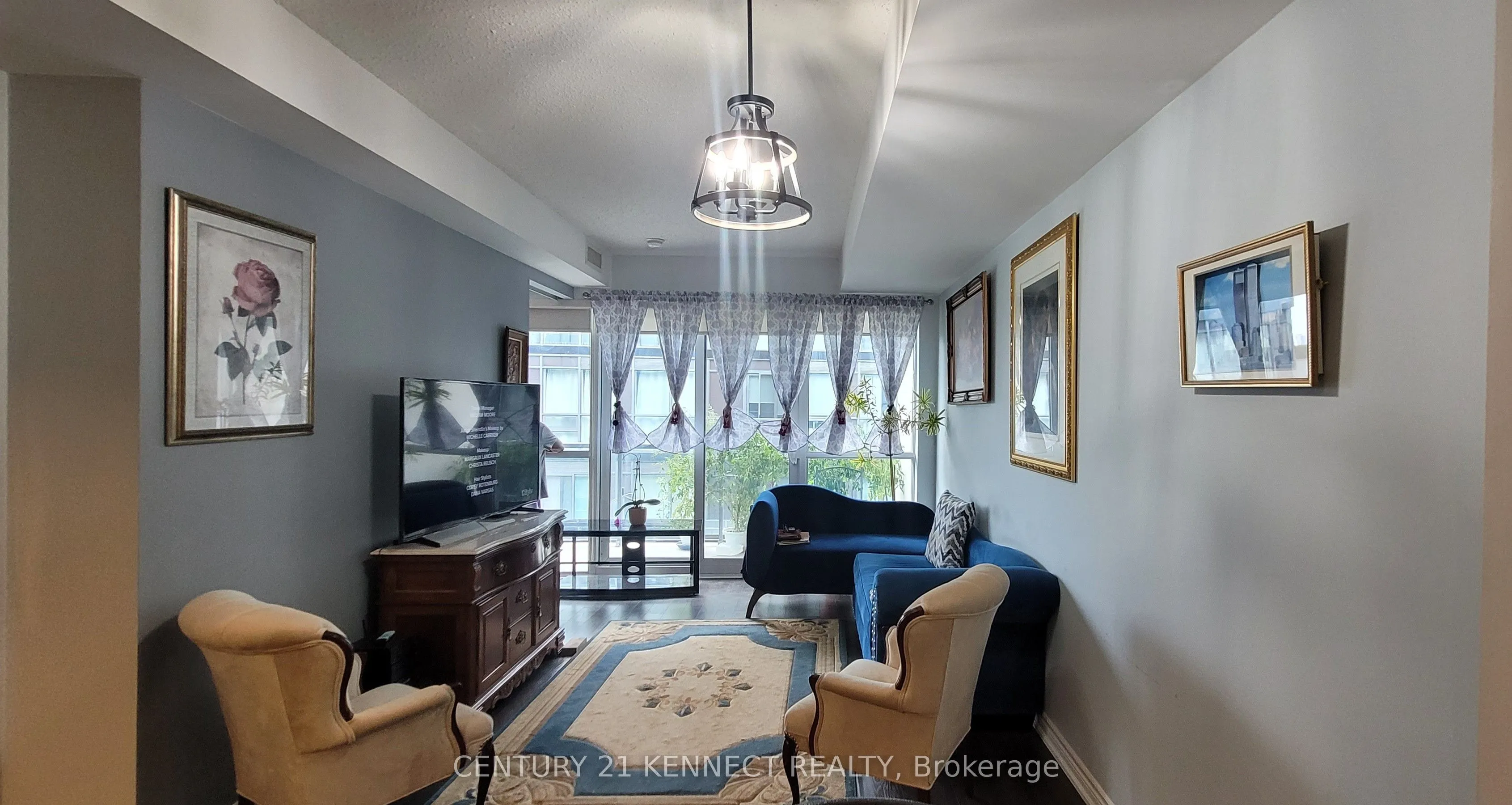 15 James Finlay Way, #1015