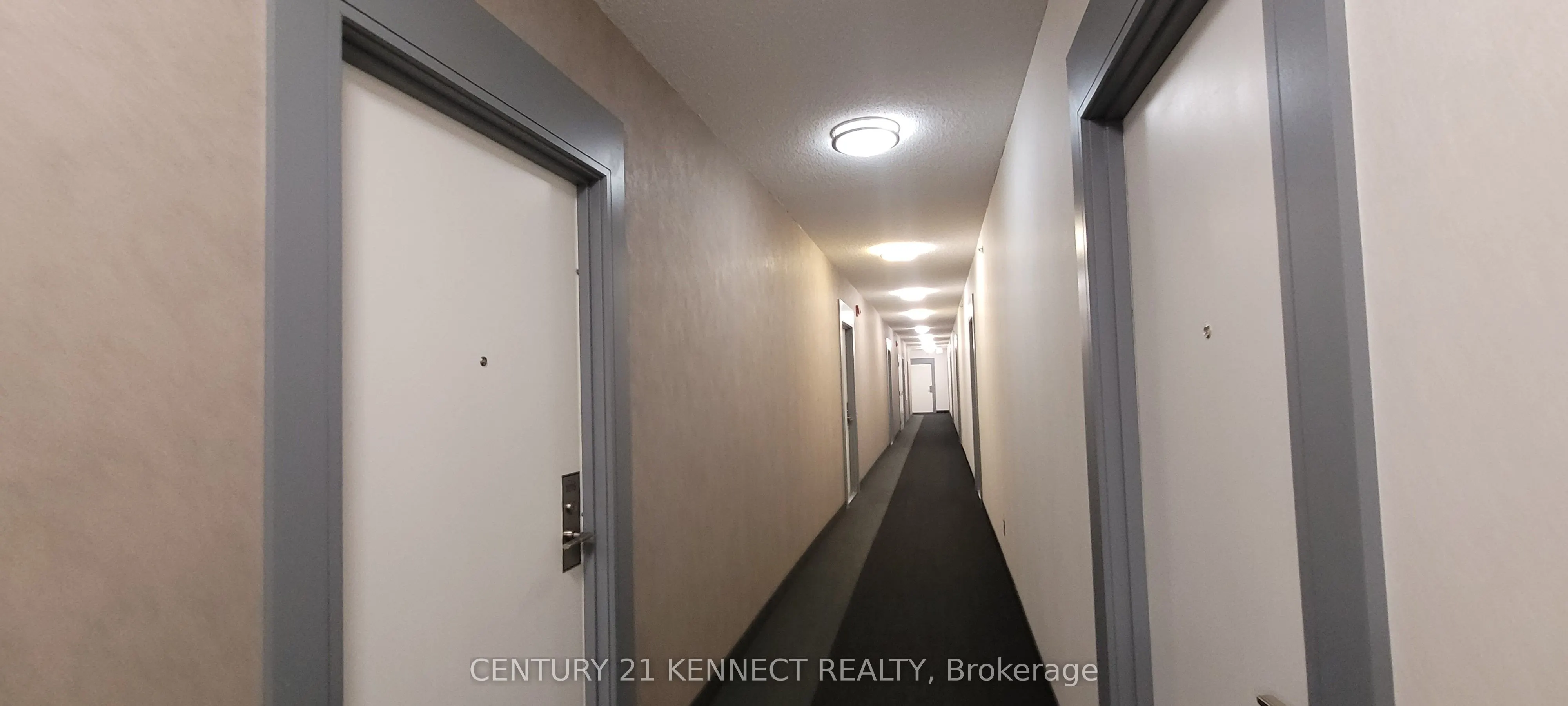 15 James Finlay Way, #1015