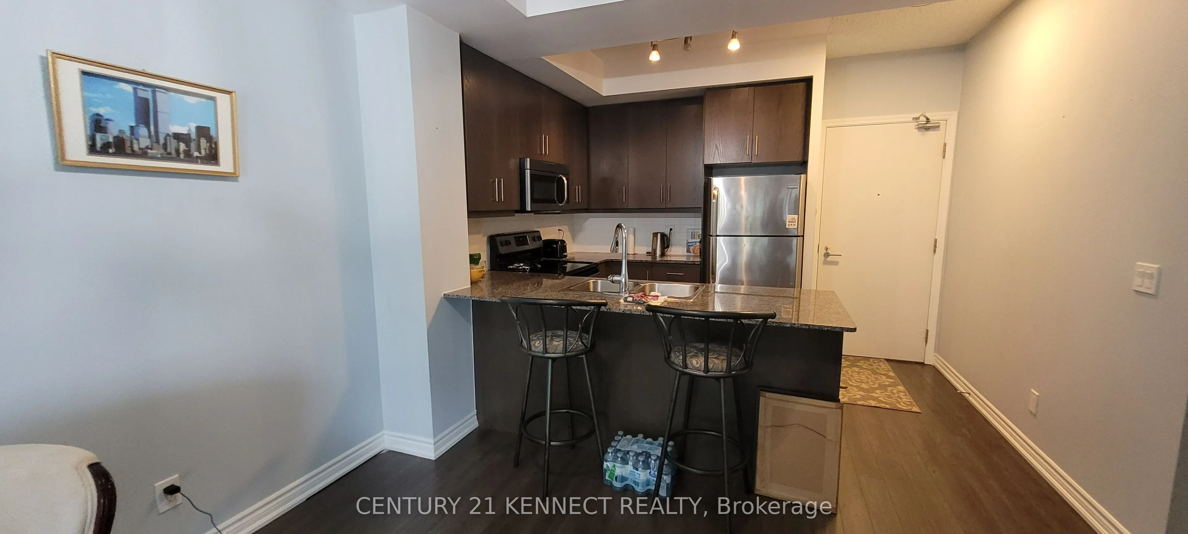 15 James Finlay Way, #1015
