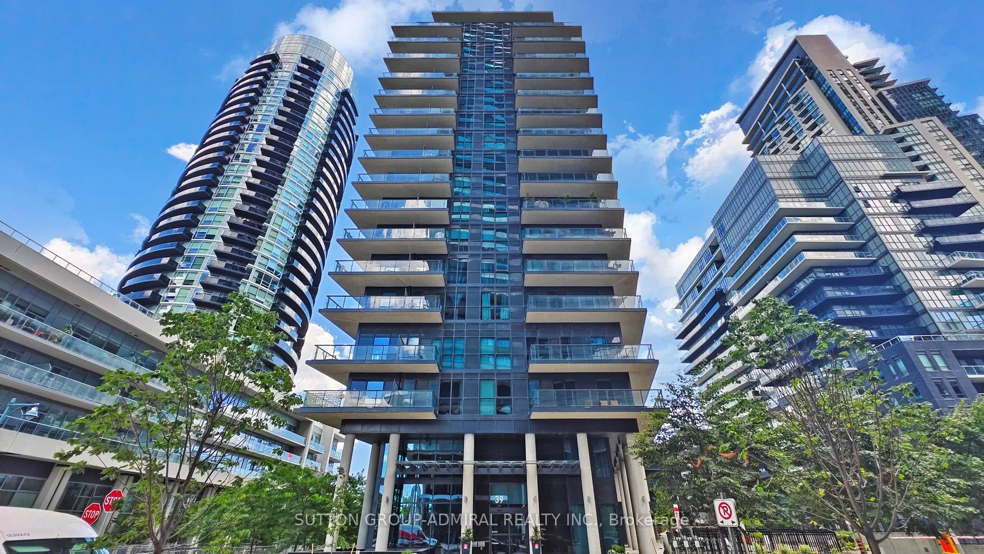 39 Annie Craig Drive, #Th4