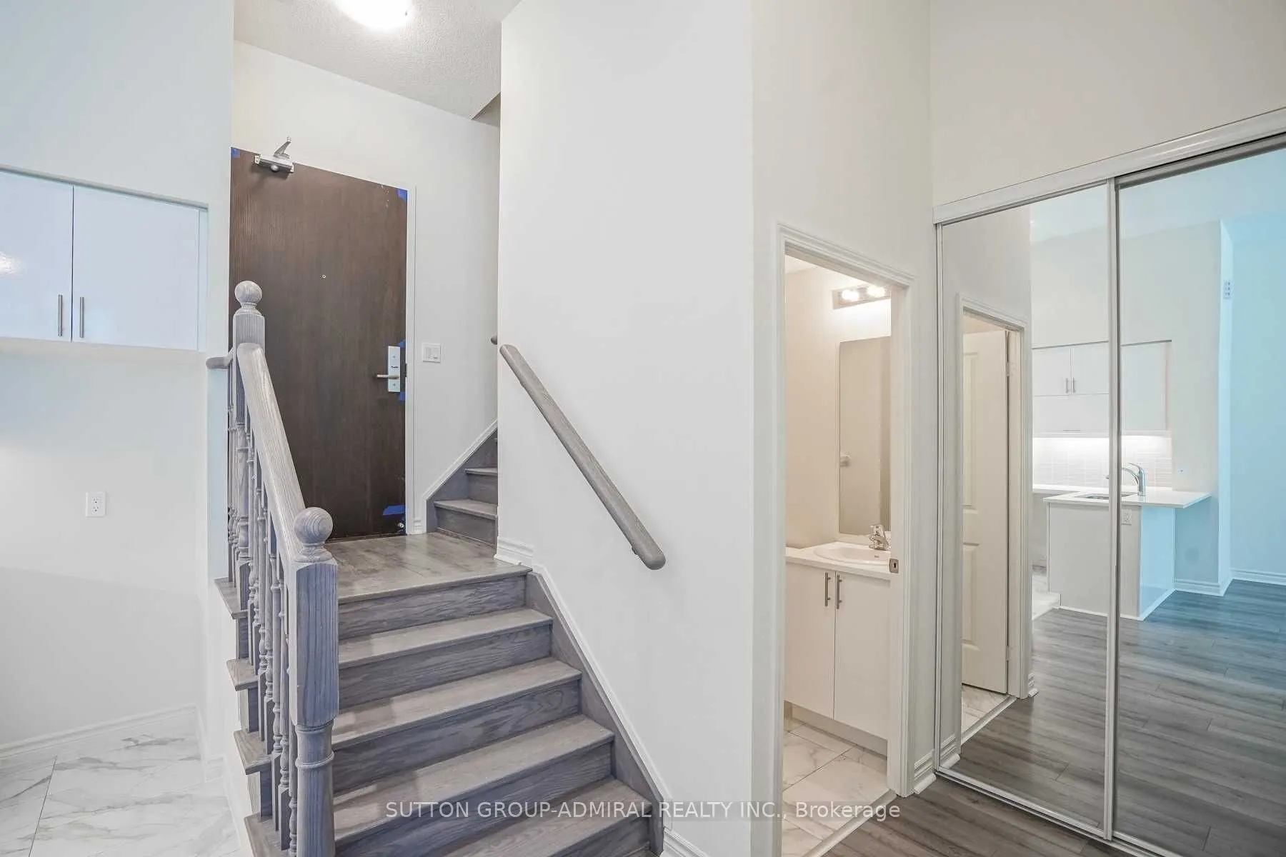 39 Annie Craig Drive, #Th4