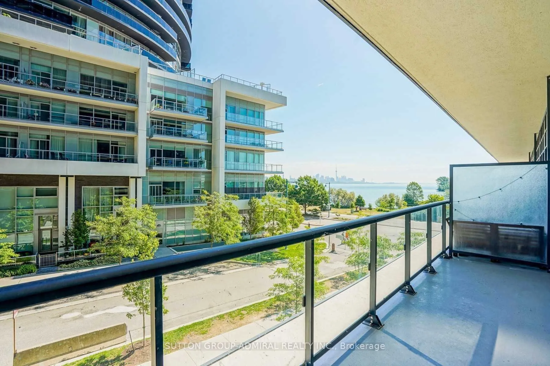 39 Annie Craig Drive, #Th4