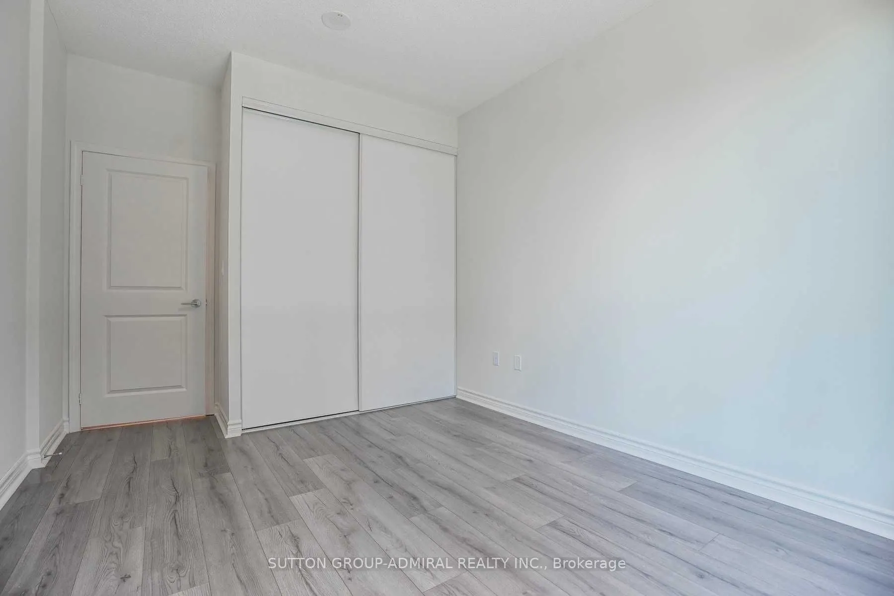 39 Annie Craig Drive, #Th4