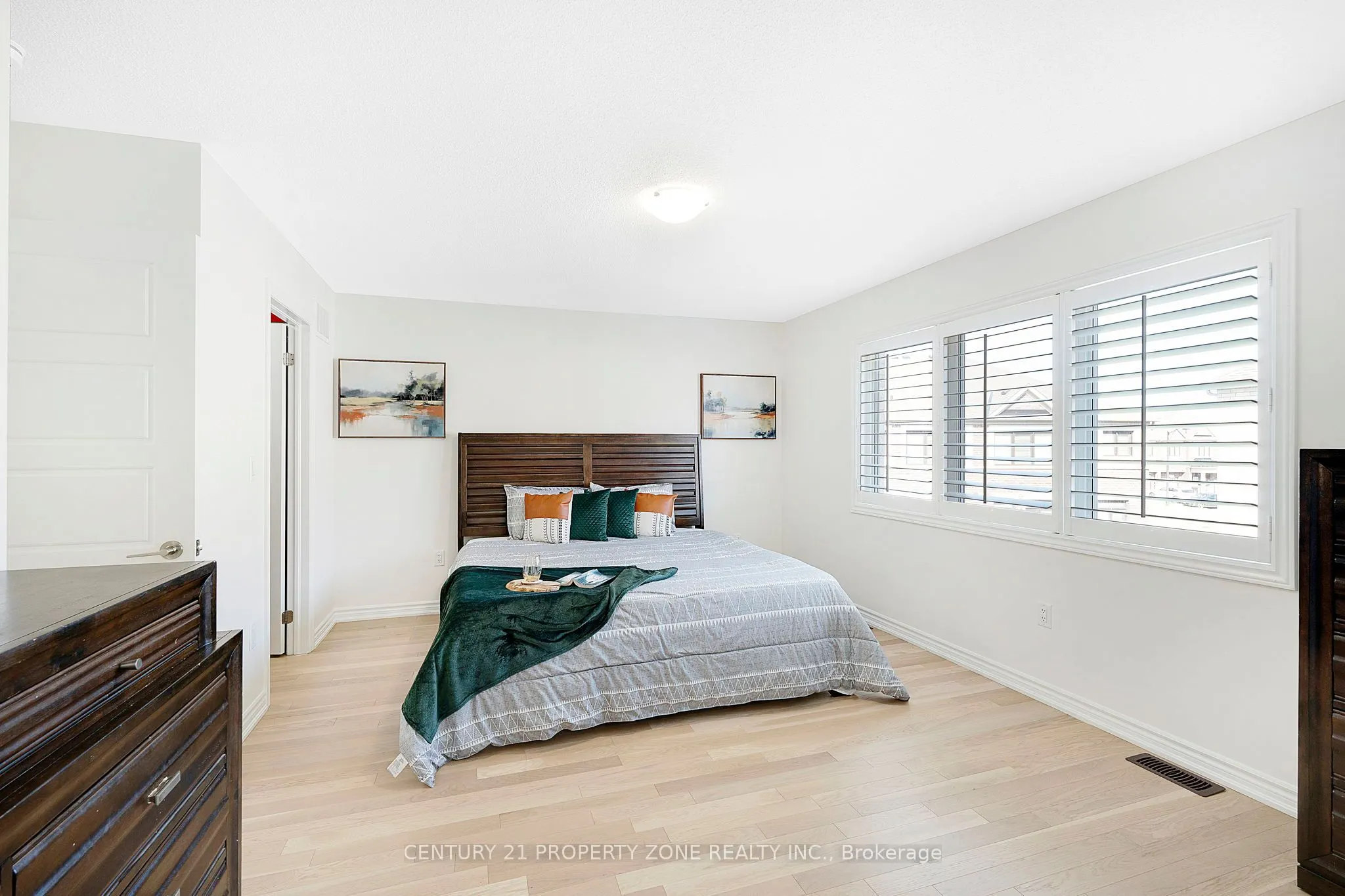 458 Bergamot Avenue