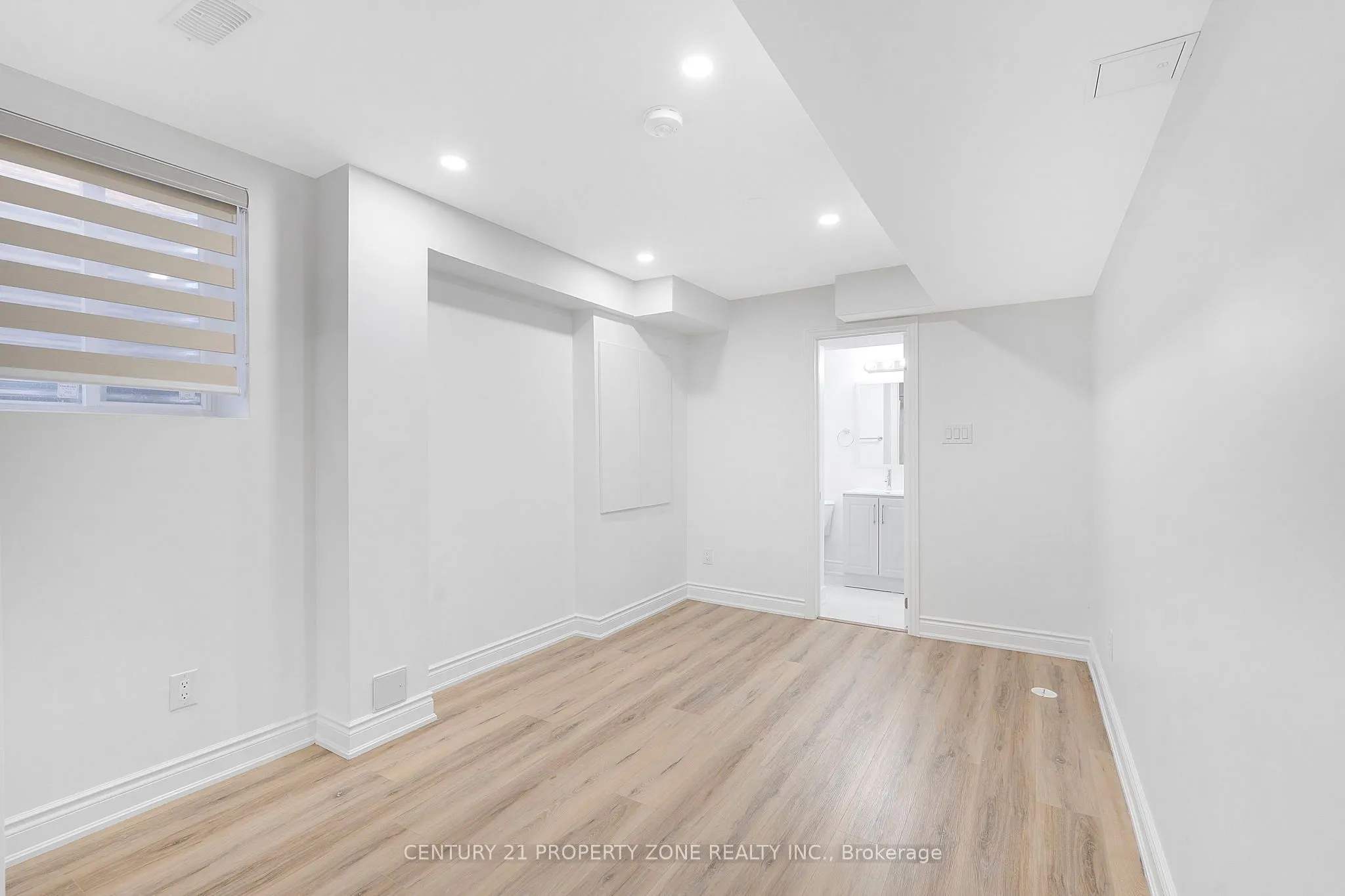 458 Bergamot Avenue