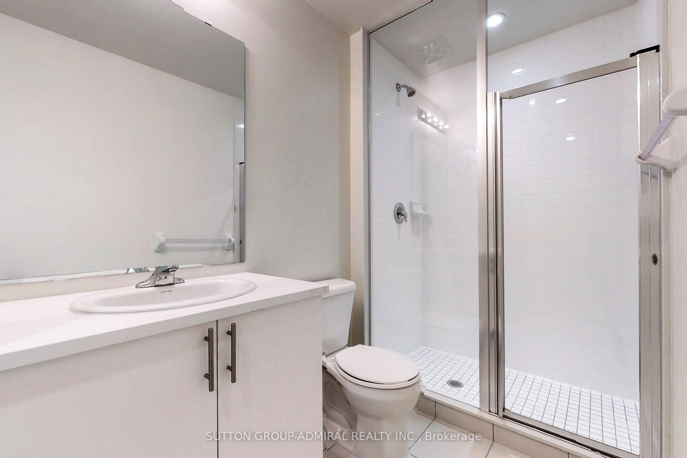 39 Annie Craig Drive, #221