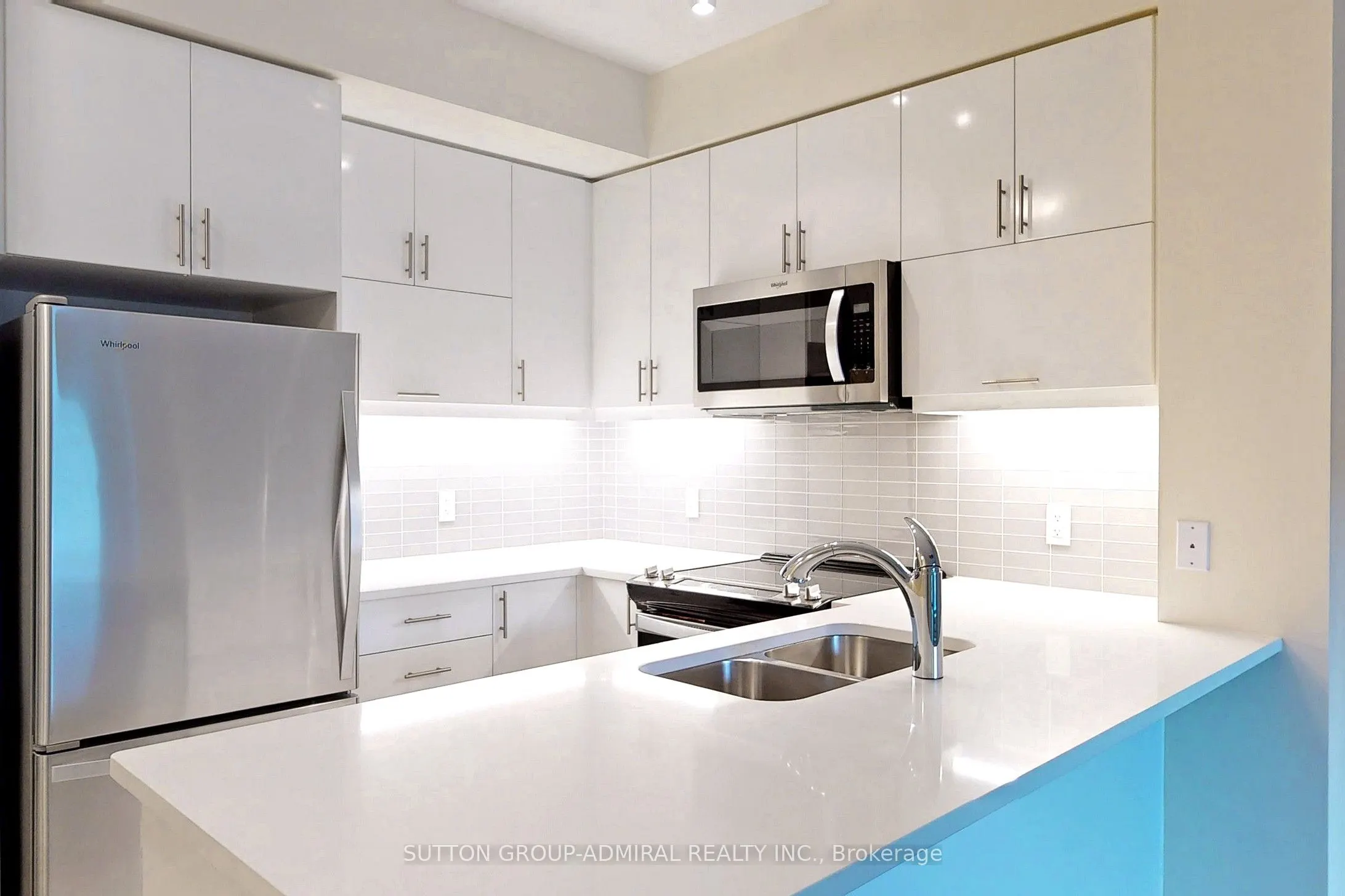 39 Annie Craig Drive, #221