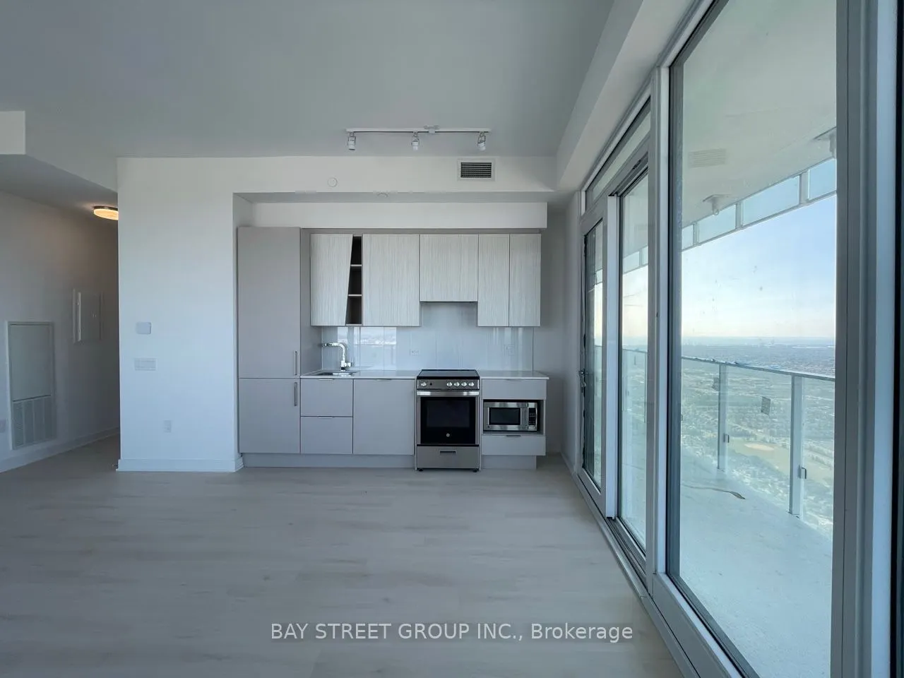 3900 Confederation Parkway, #5807