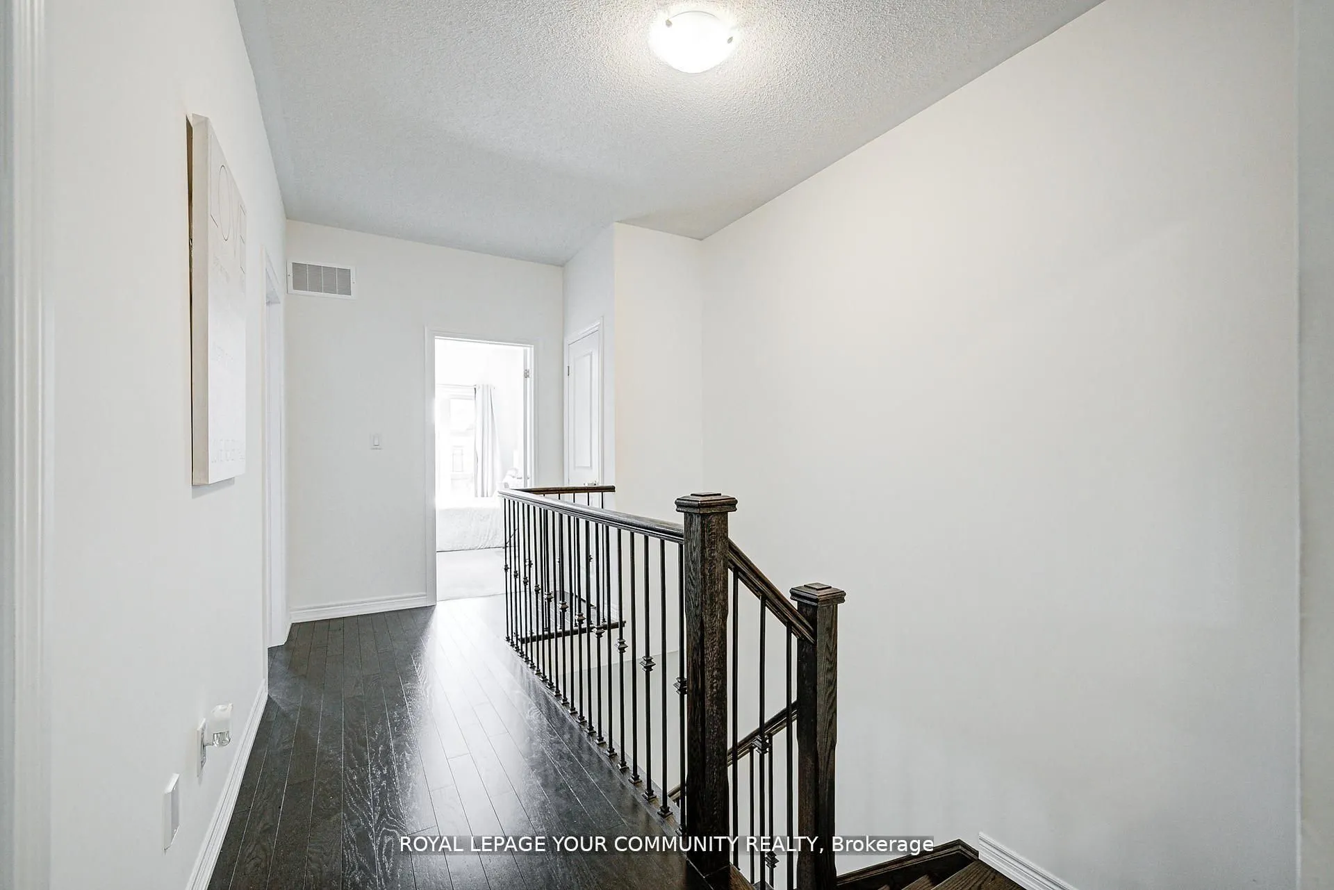 16 Angelfish Road