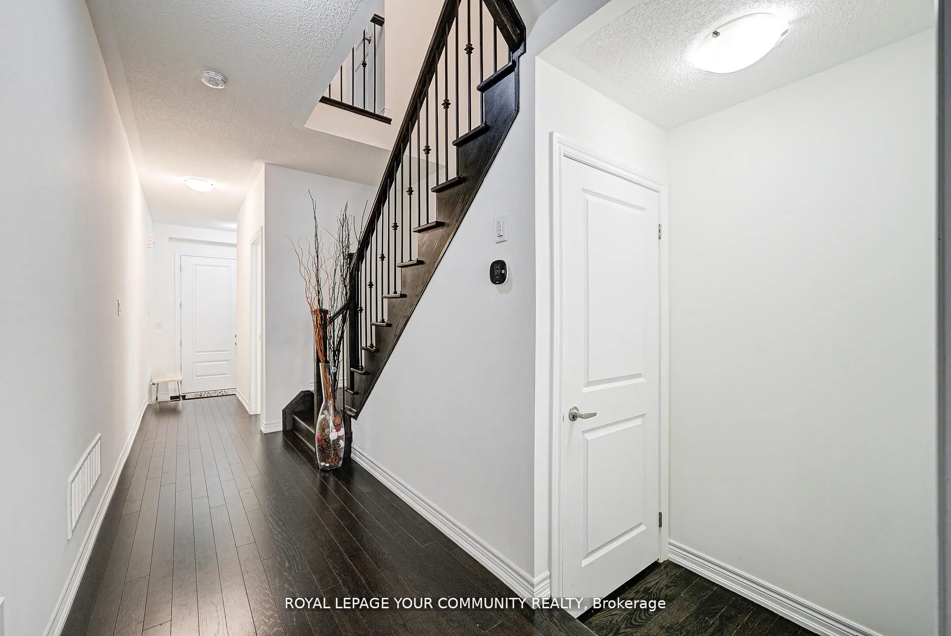 16 Angelfish Road