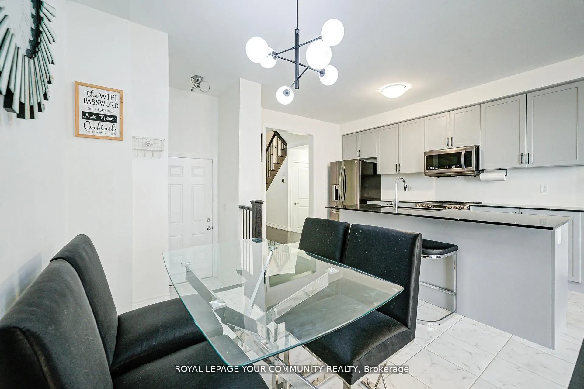 16 Angelfish Road
