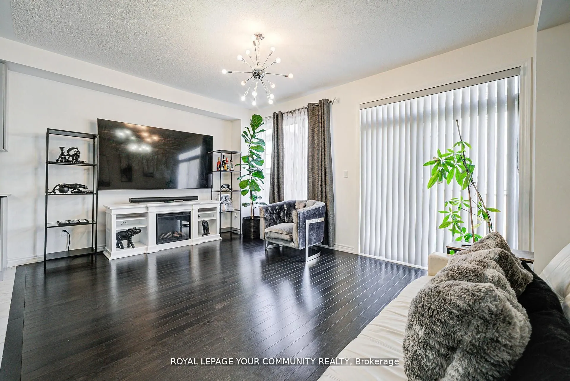 16 Angelfish Road