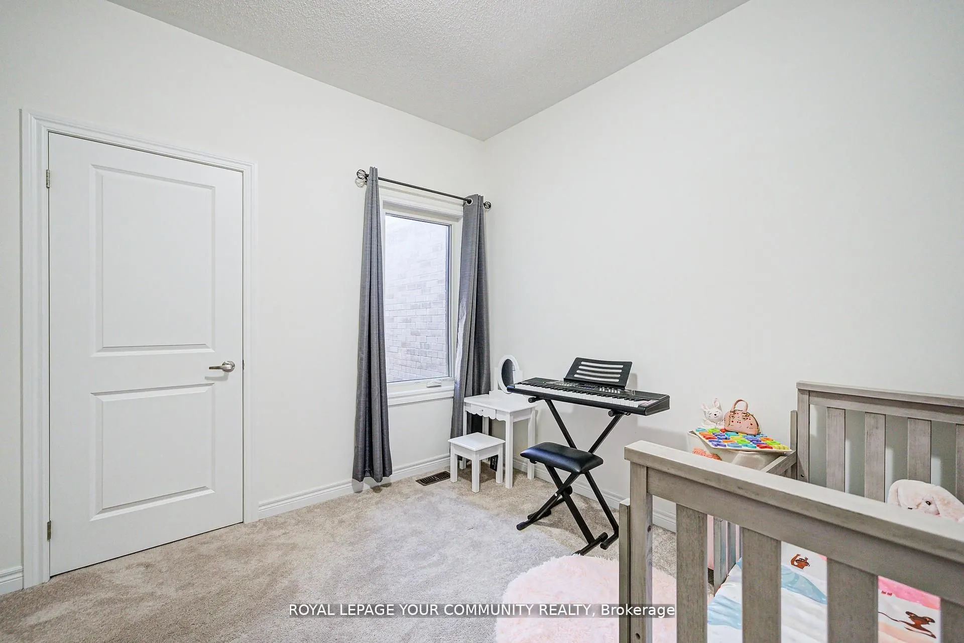 16 Angelfish Road