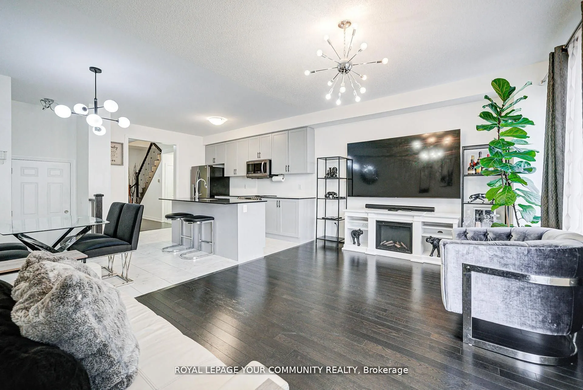 16 Angelfish Road