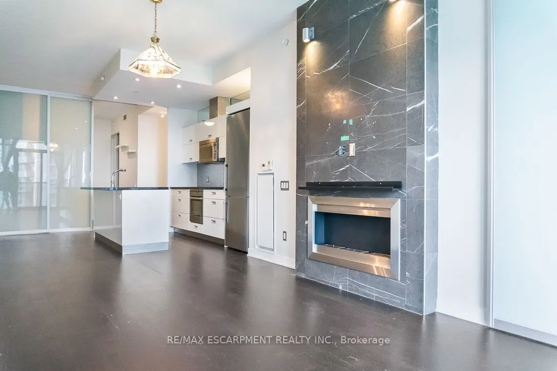 88 Park Lawn Road, #607