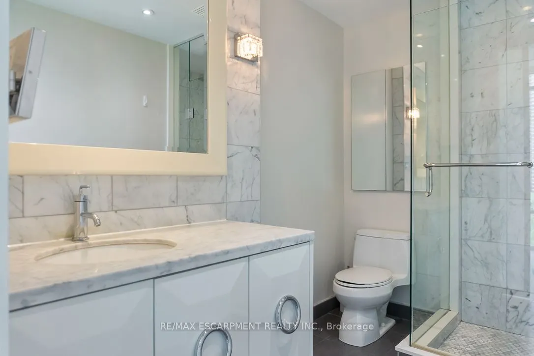 88 Park Lawn Road, #607