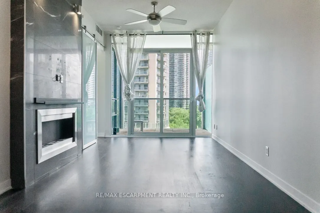 88 Park Lawn Road, #607
