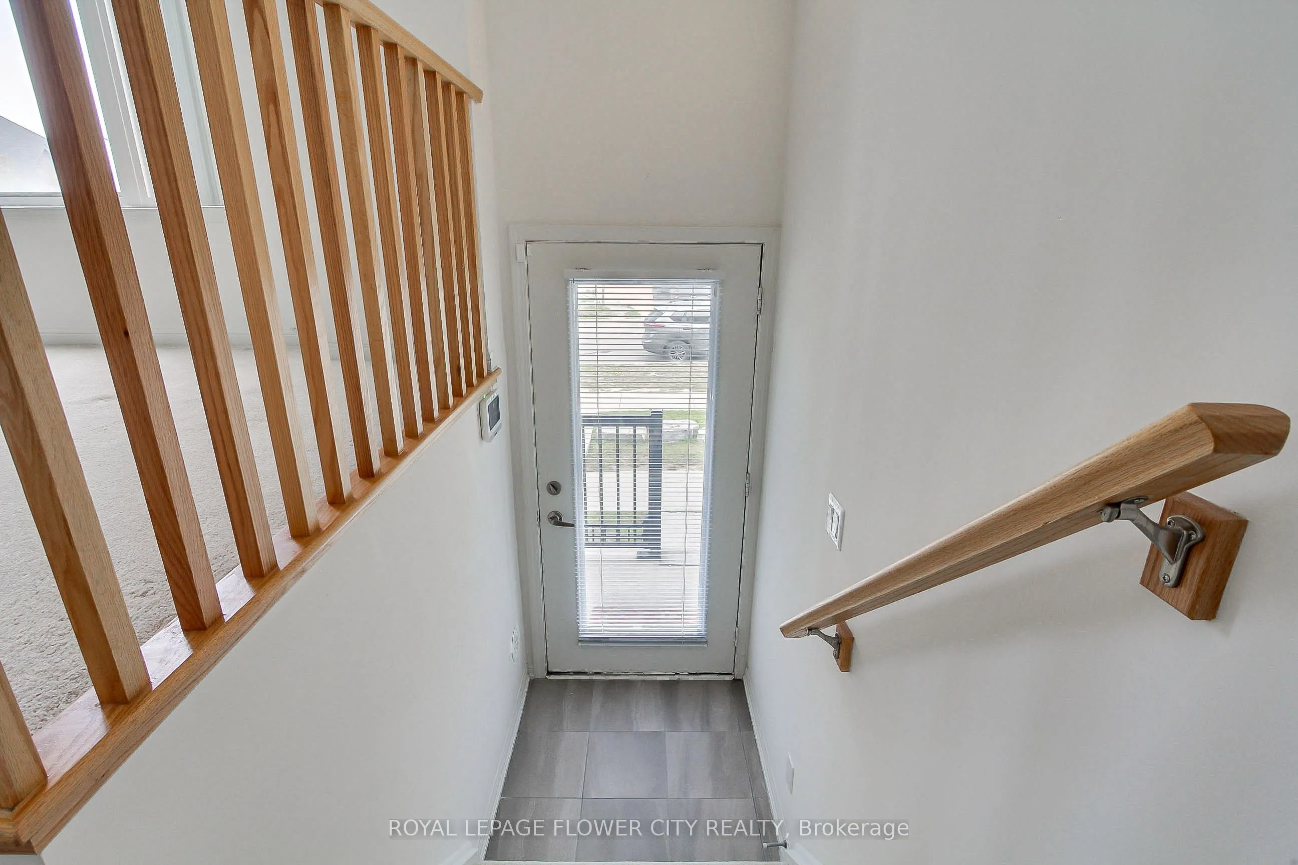 1 Beckenrose Court, #21