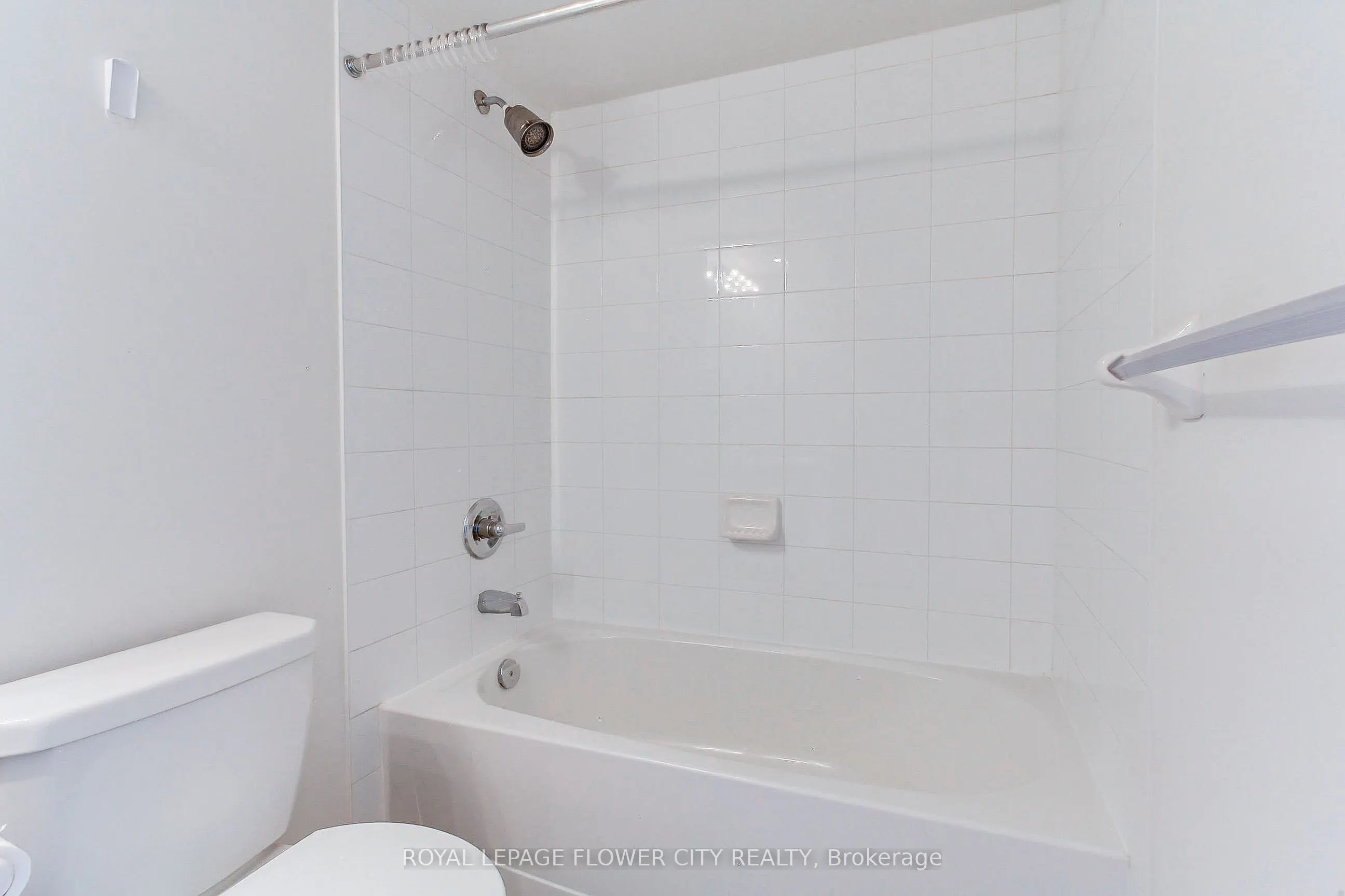1 Beckenrose Court, #21