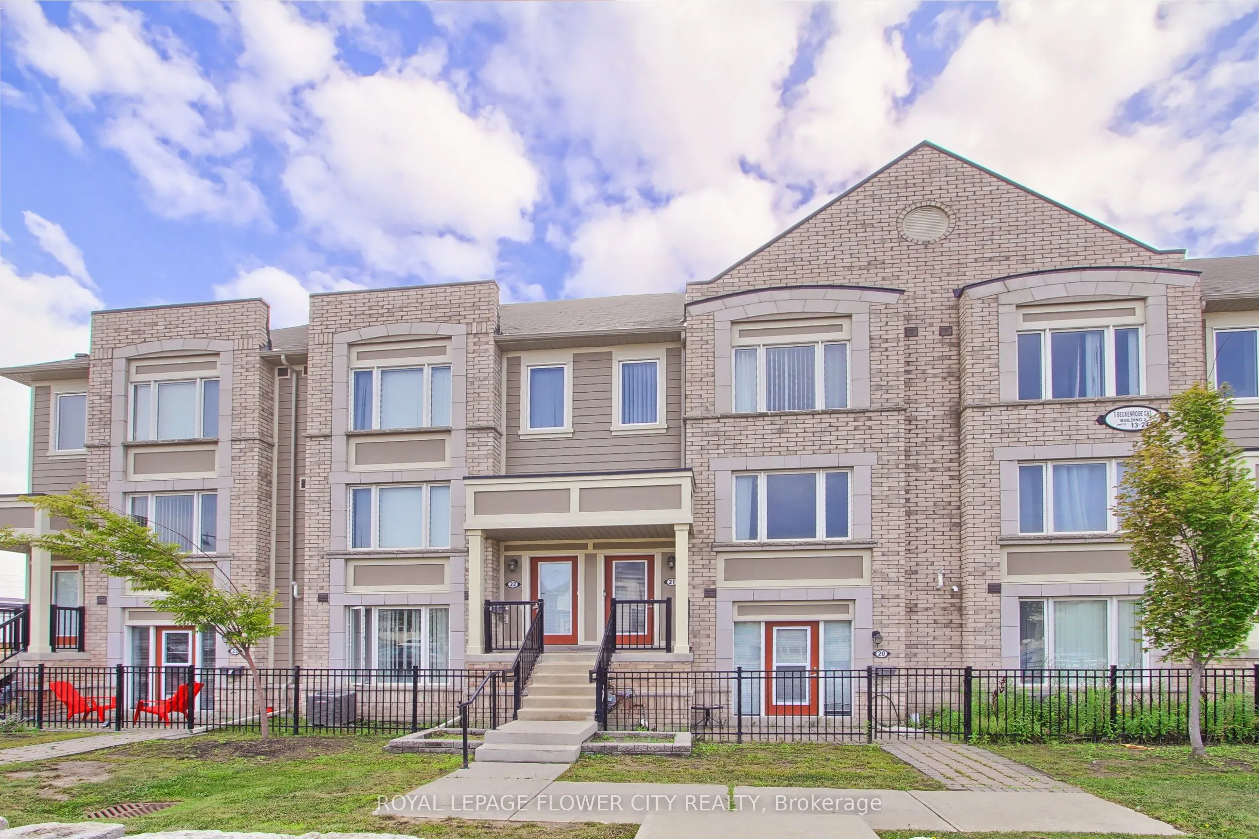 1 Beckenrose Court, #21