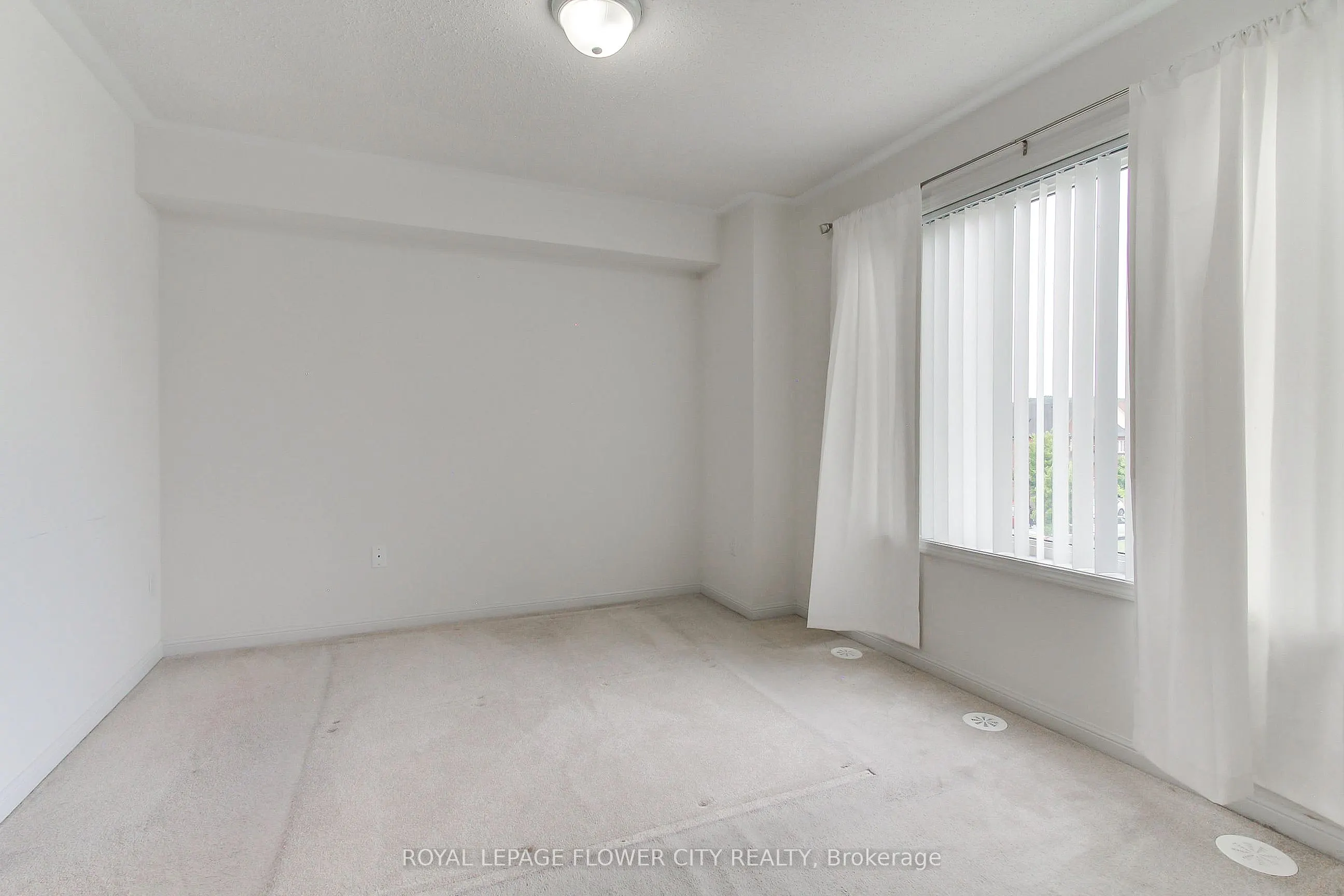 1 Beckenrose Court, #21