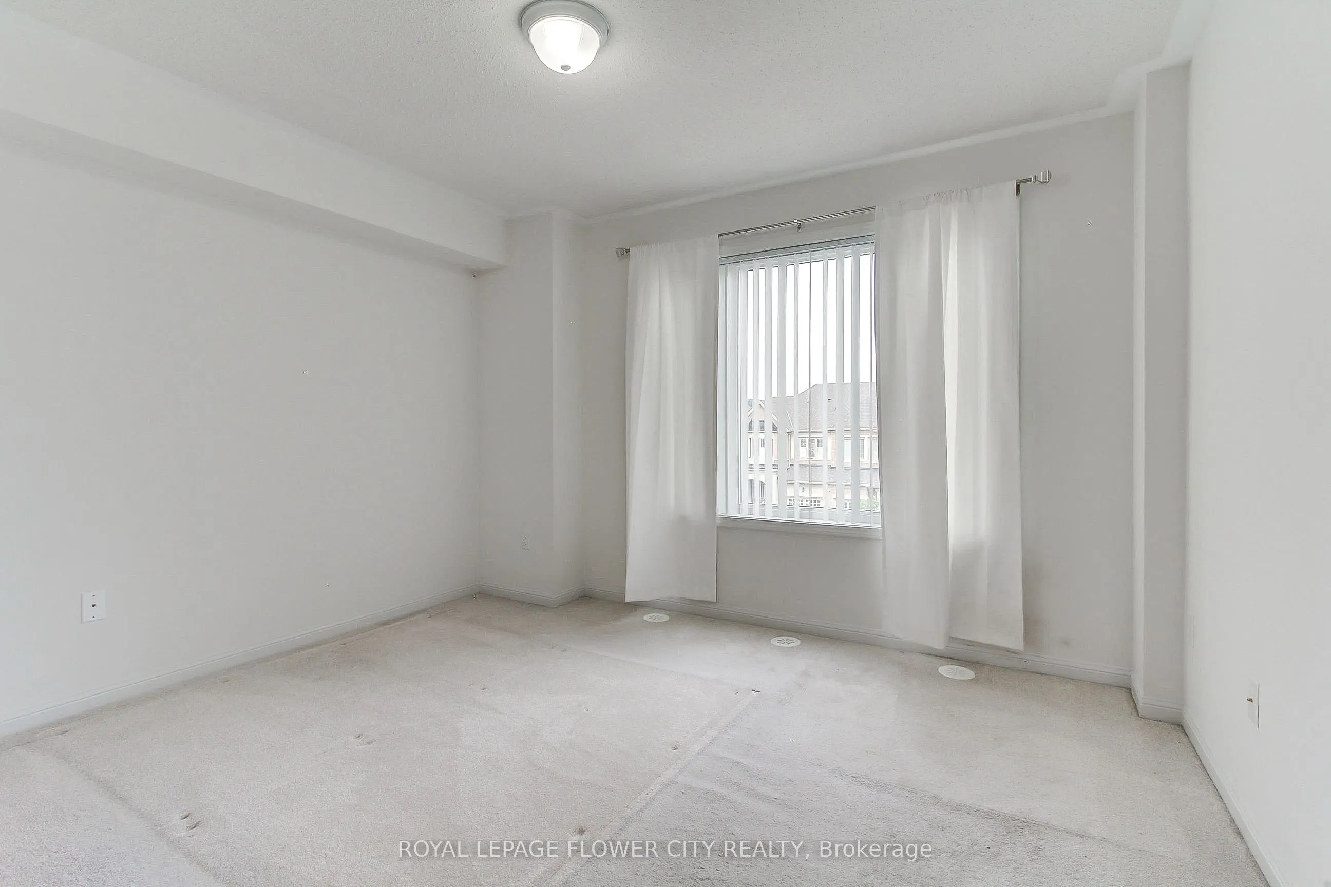 1 Beckenrose Court, #21