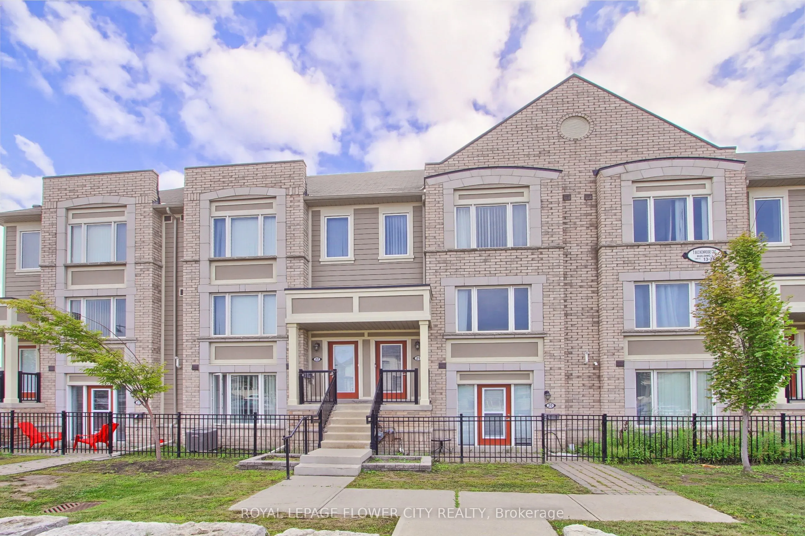 1 Beckenrose Court, #21