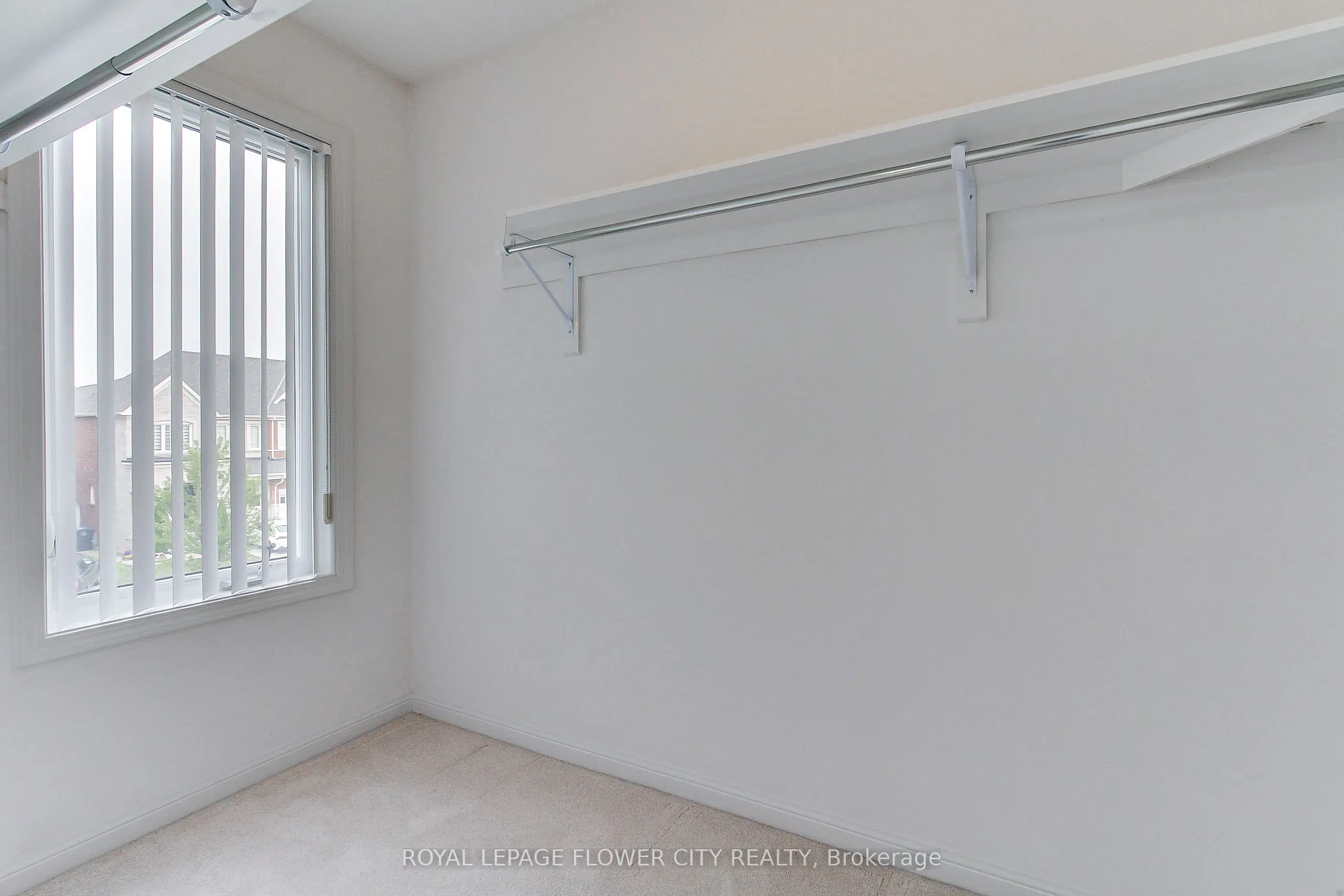 1 Beckenrose Court, #21