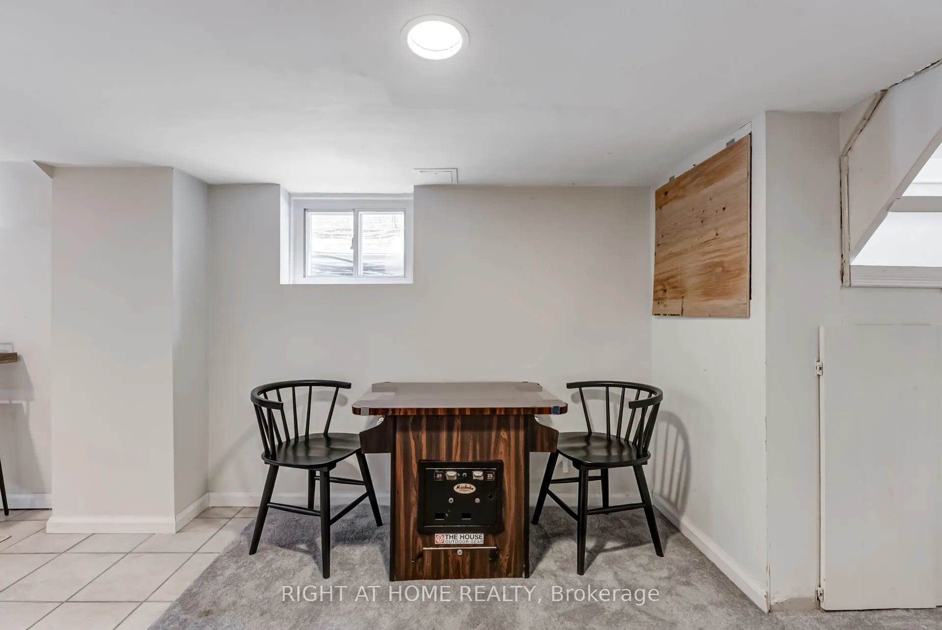 6 Struthers Street