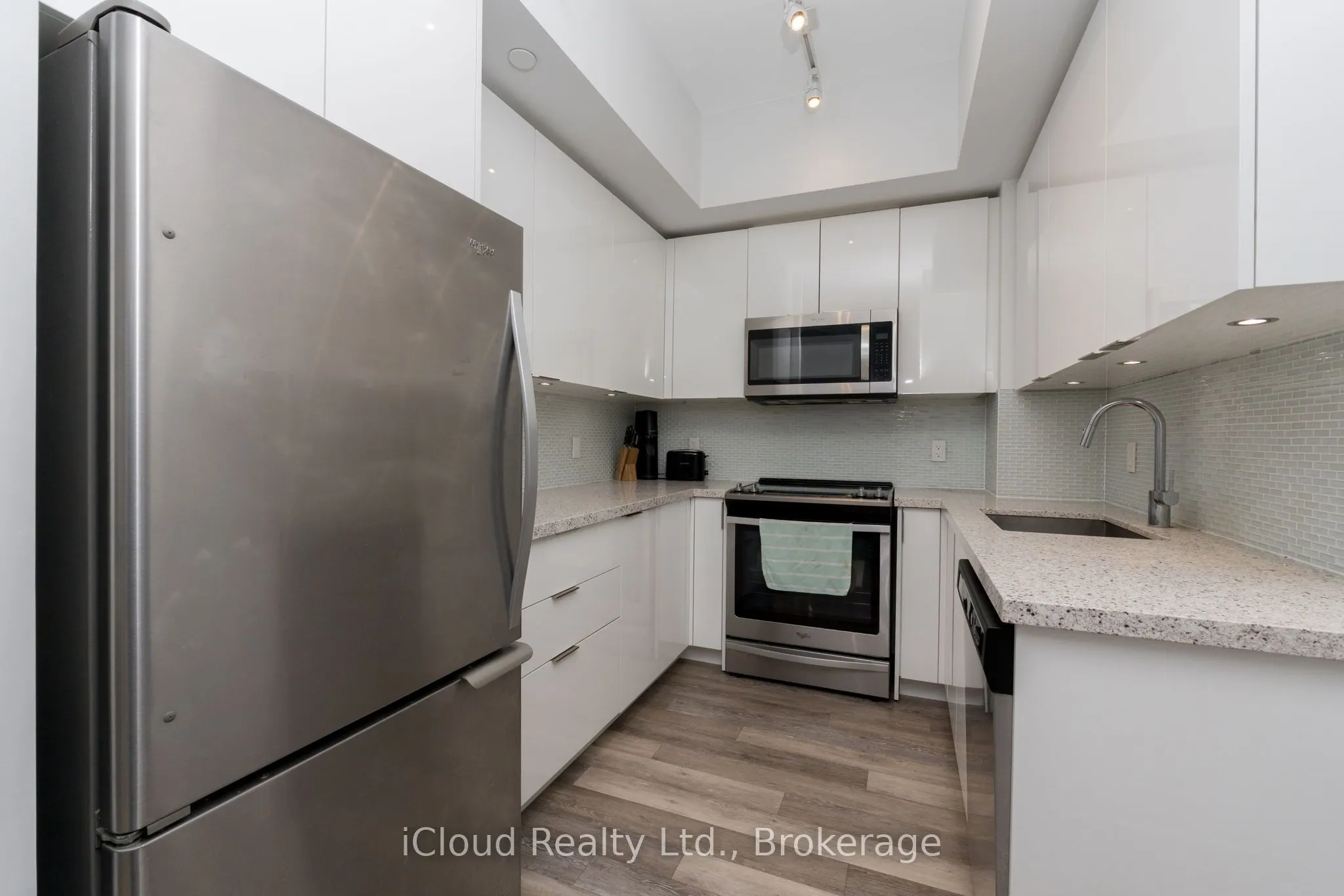 30 Shore Breeze Drive, #921