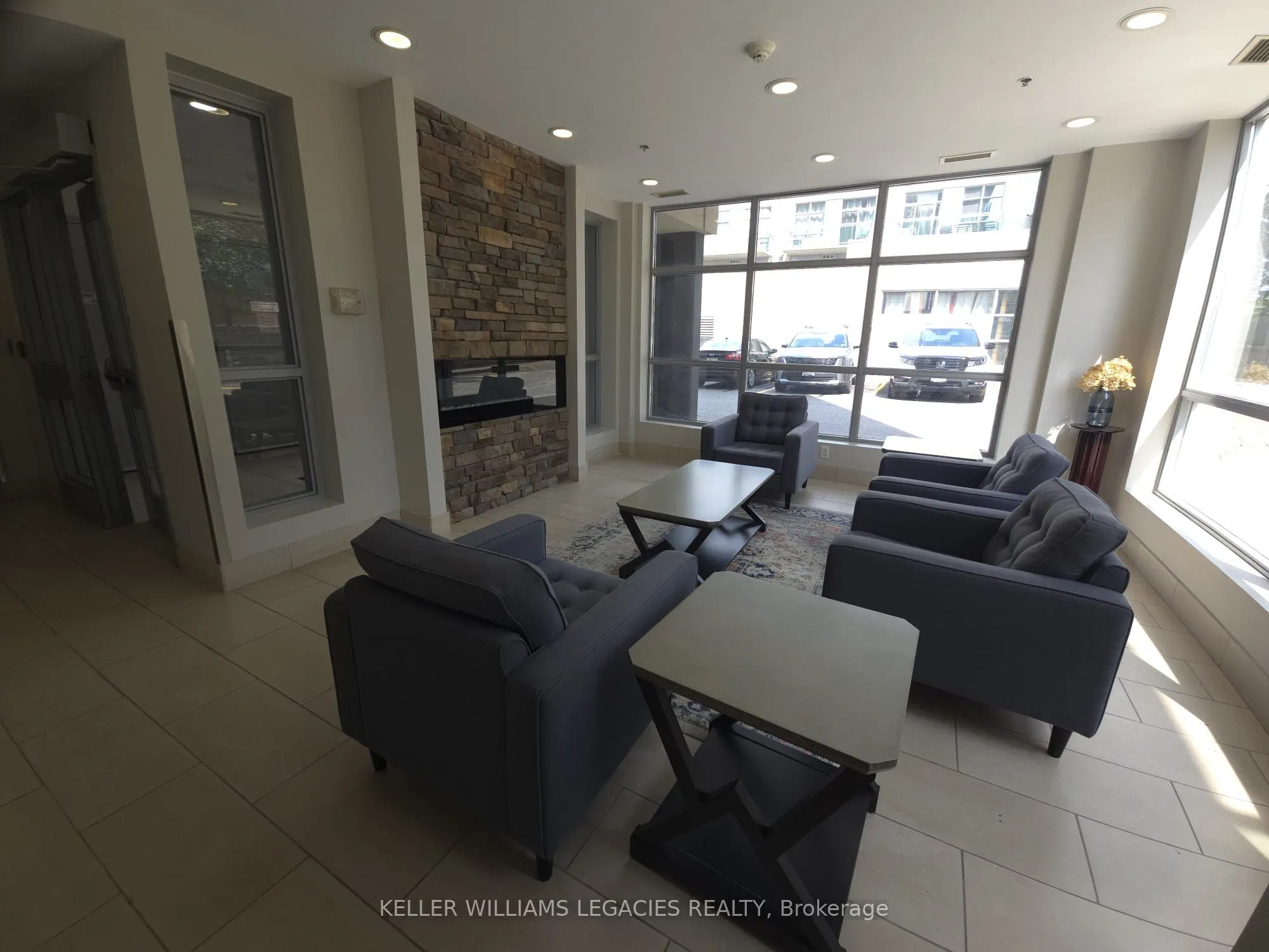 2464 Weston Road, #709