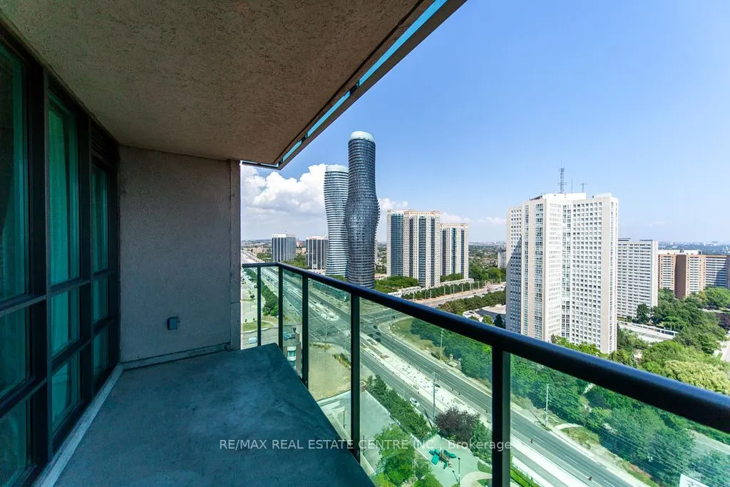 208 Enfield Place, #2701