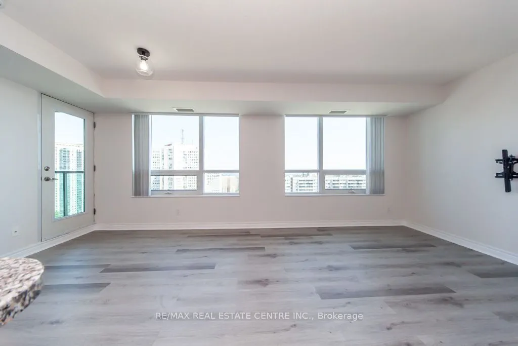 208 Enfield Place, #2701