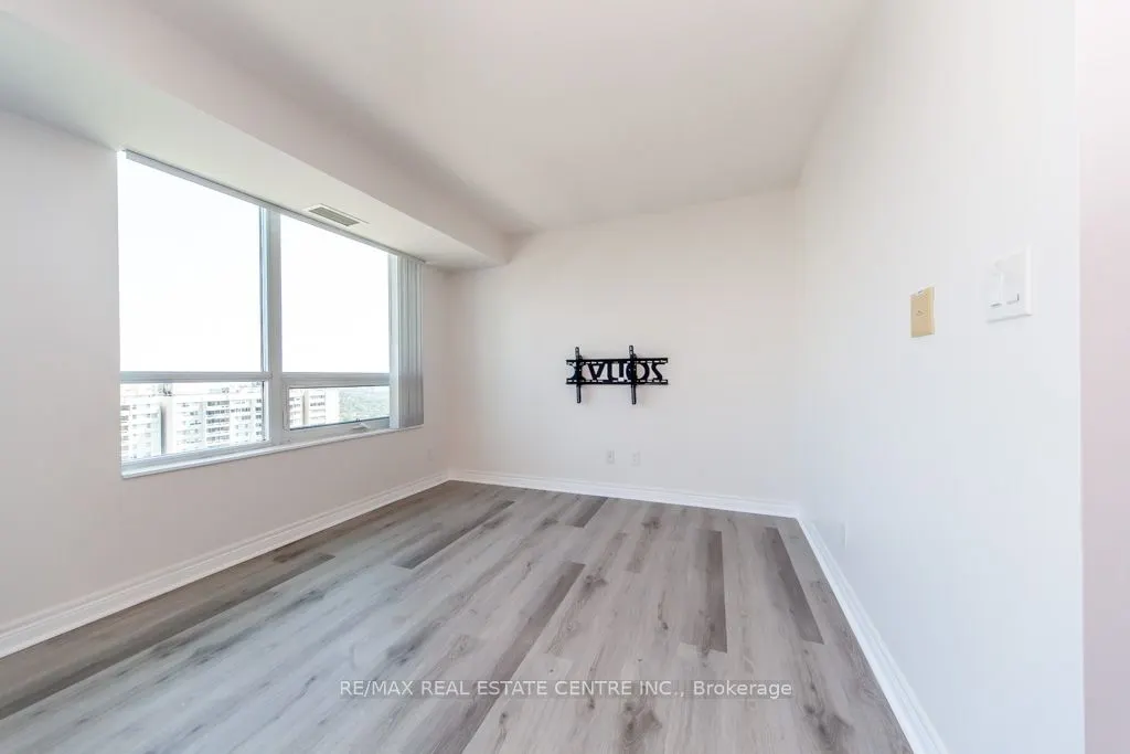 208 Enfield Place, #2701