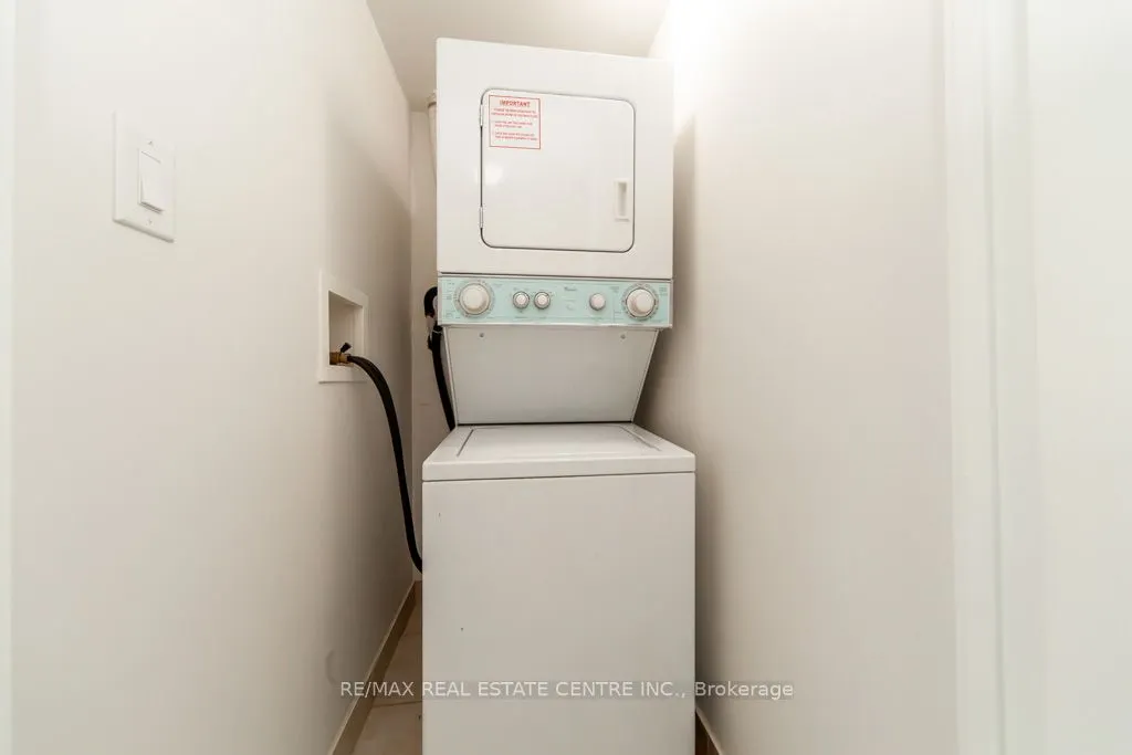 208 Enfield Place, #2701